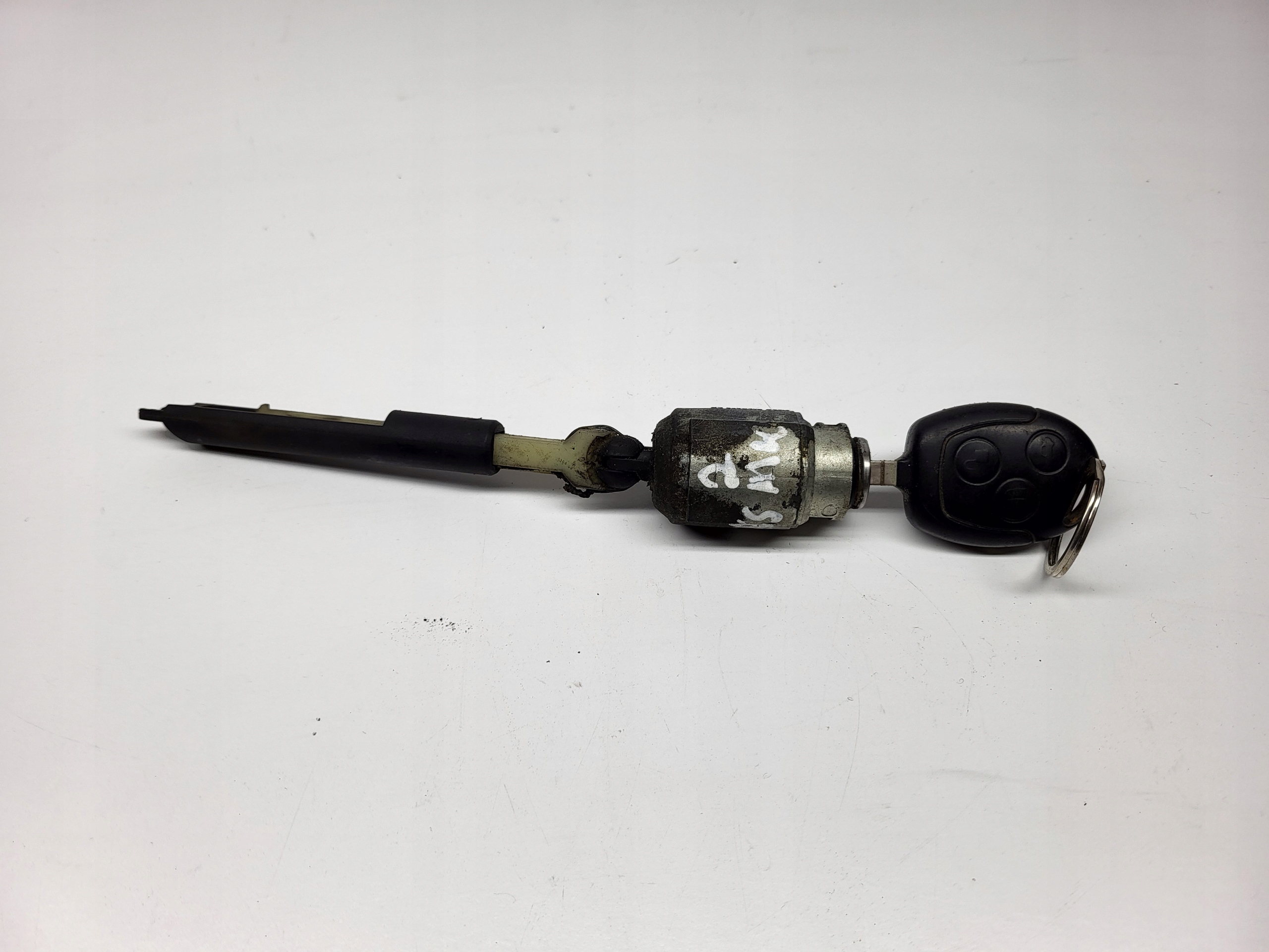 bonnet latch lock z kluczykiem Ford Focus Mk27 16C826AD