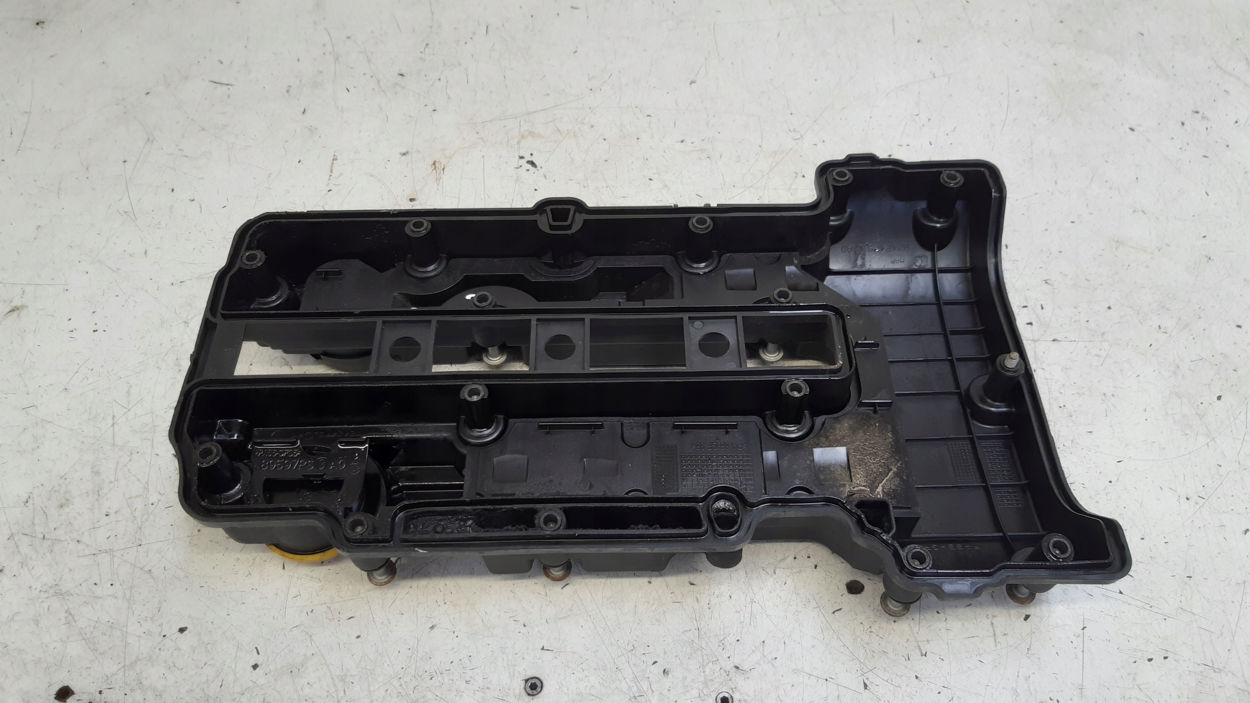Abdeckung der Ventile 55561426 Opel Corsa D