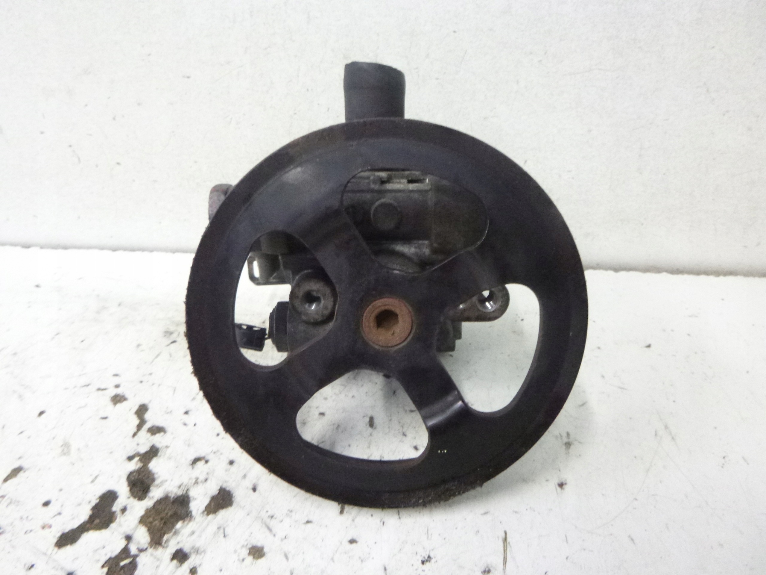 Pompa servosterzo Mitsubishi Outlander e 2.4 2004r.