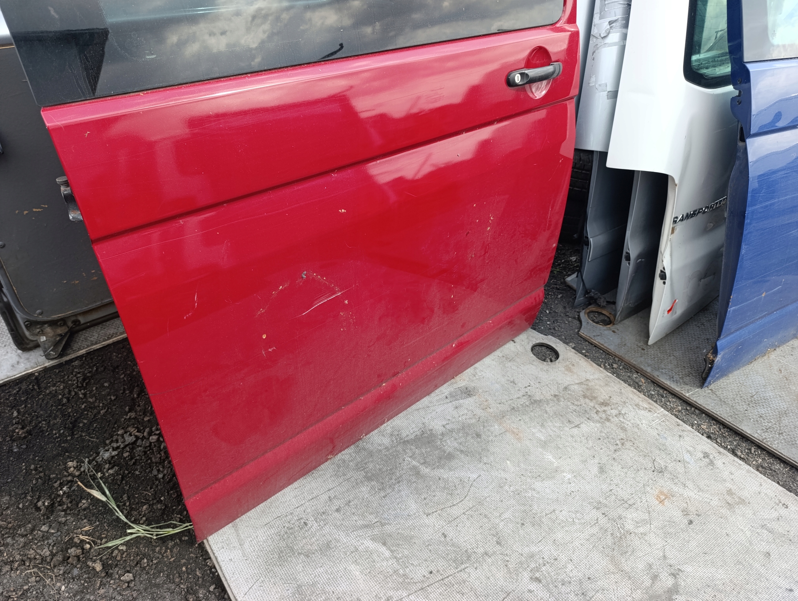 VW T5 T5 LIFT T6 door sliding right red