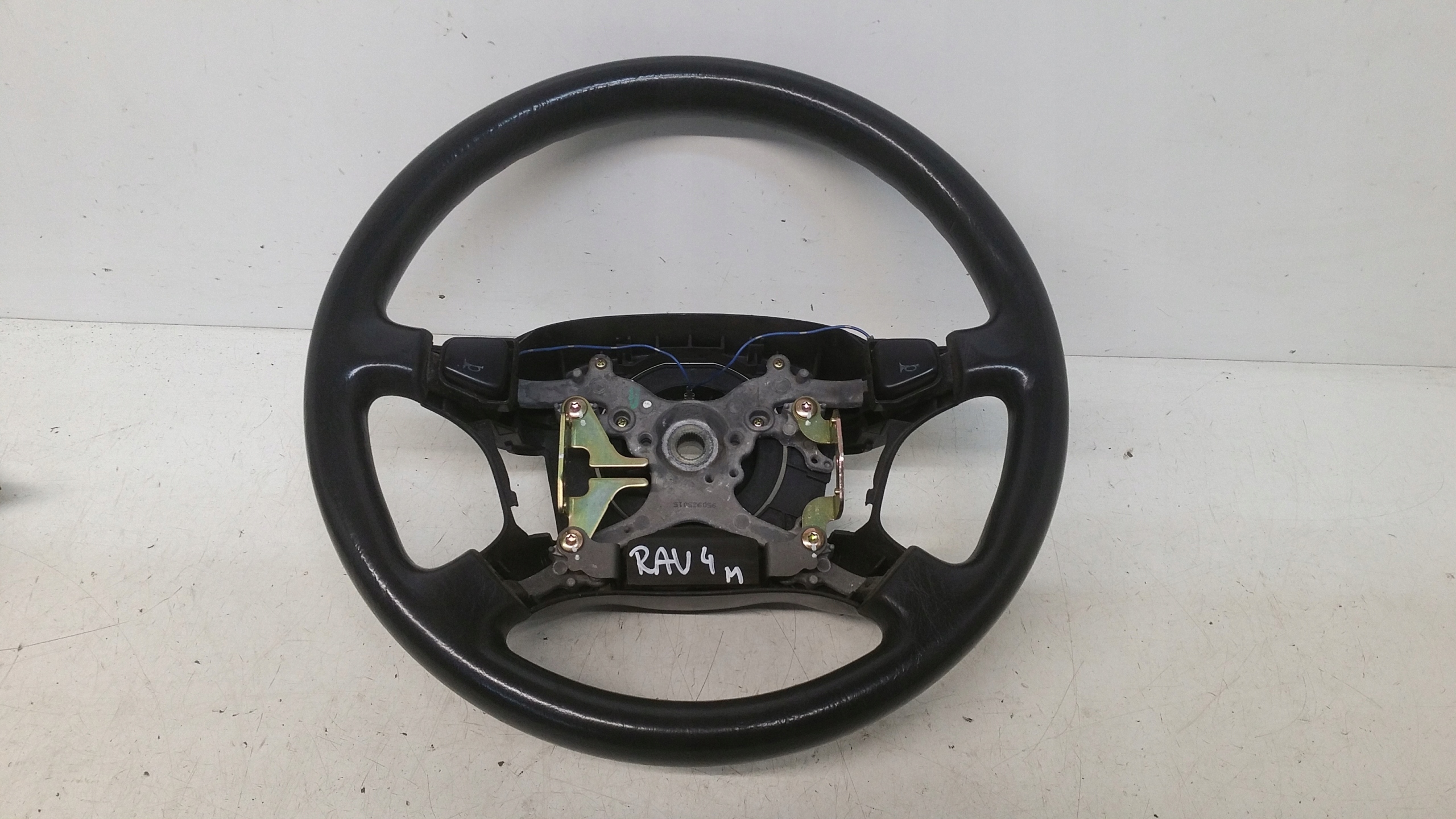 steering wheel, leather Toyota RAV4