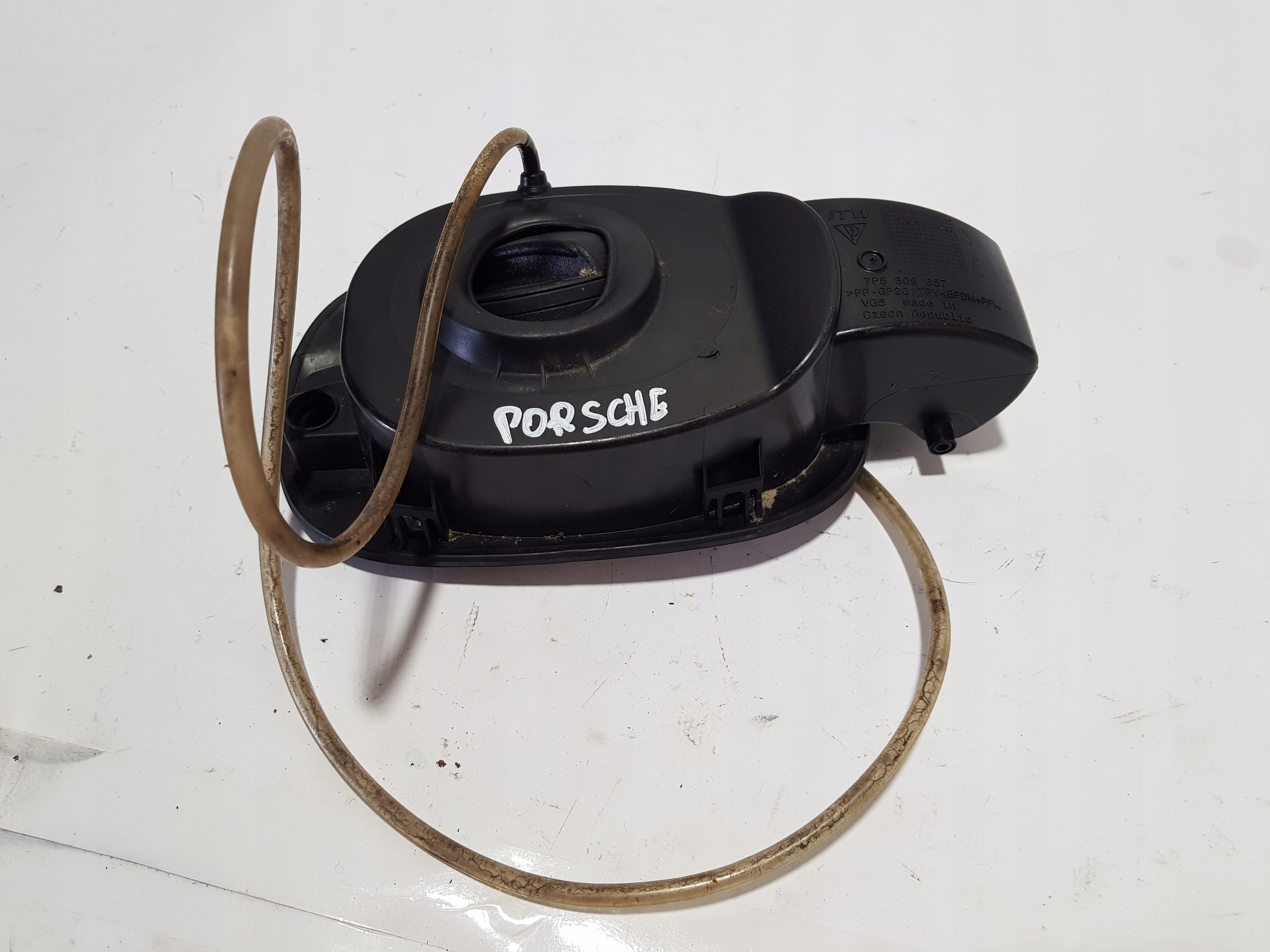 Volet trappe carburant Carburant PORSCHE CAYENNE 7P