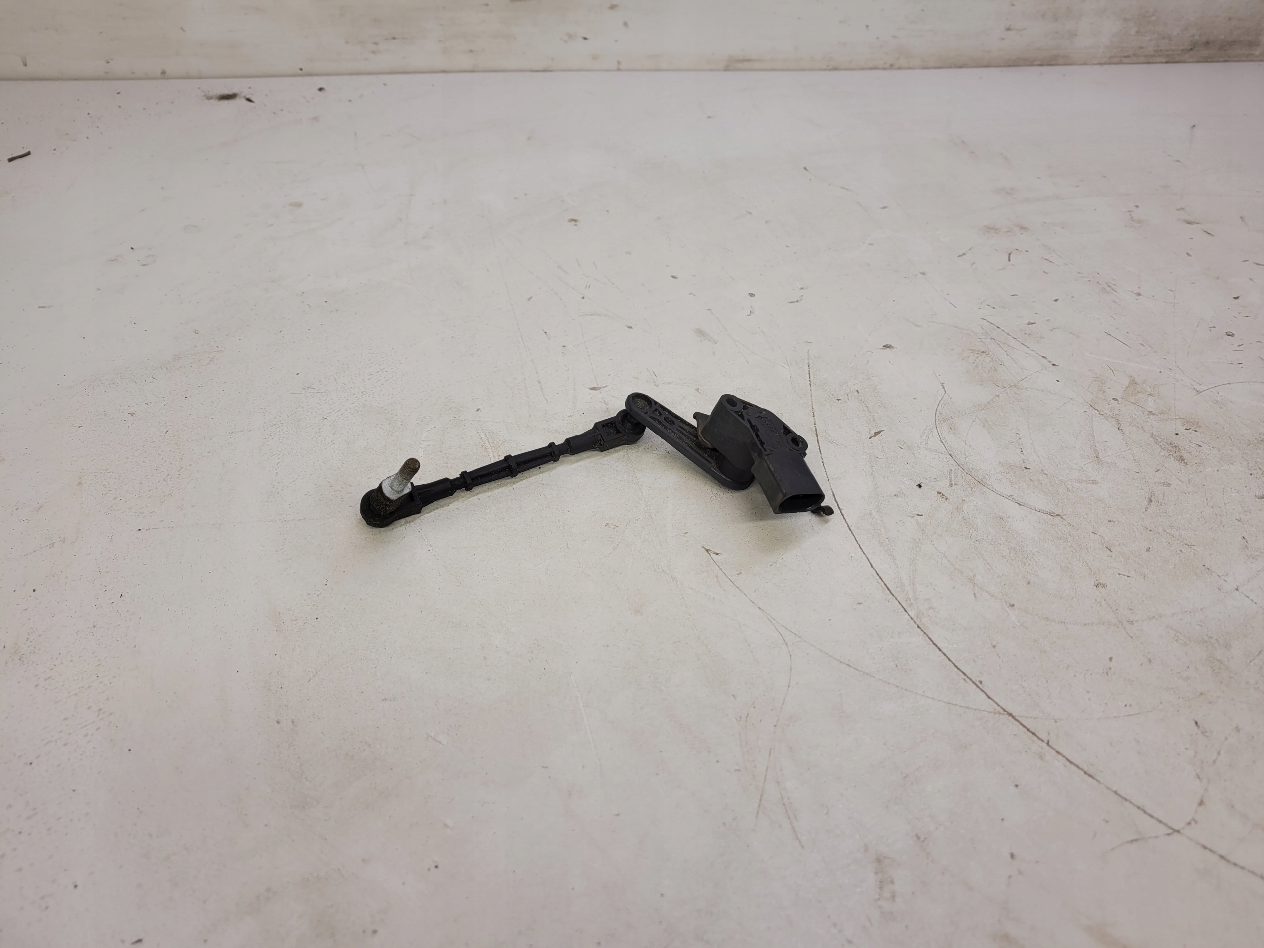 Датчик вирівнювання AUDI A4 B9 Q7 4m 4M0907503