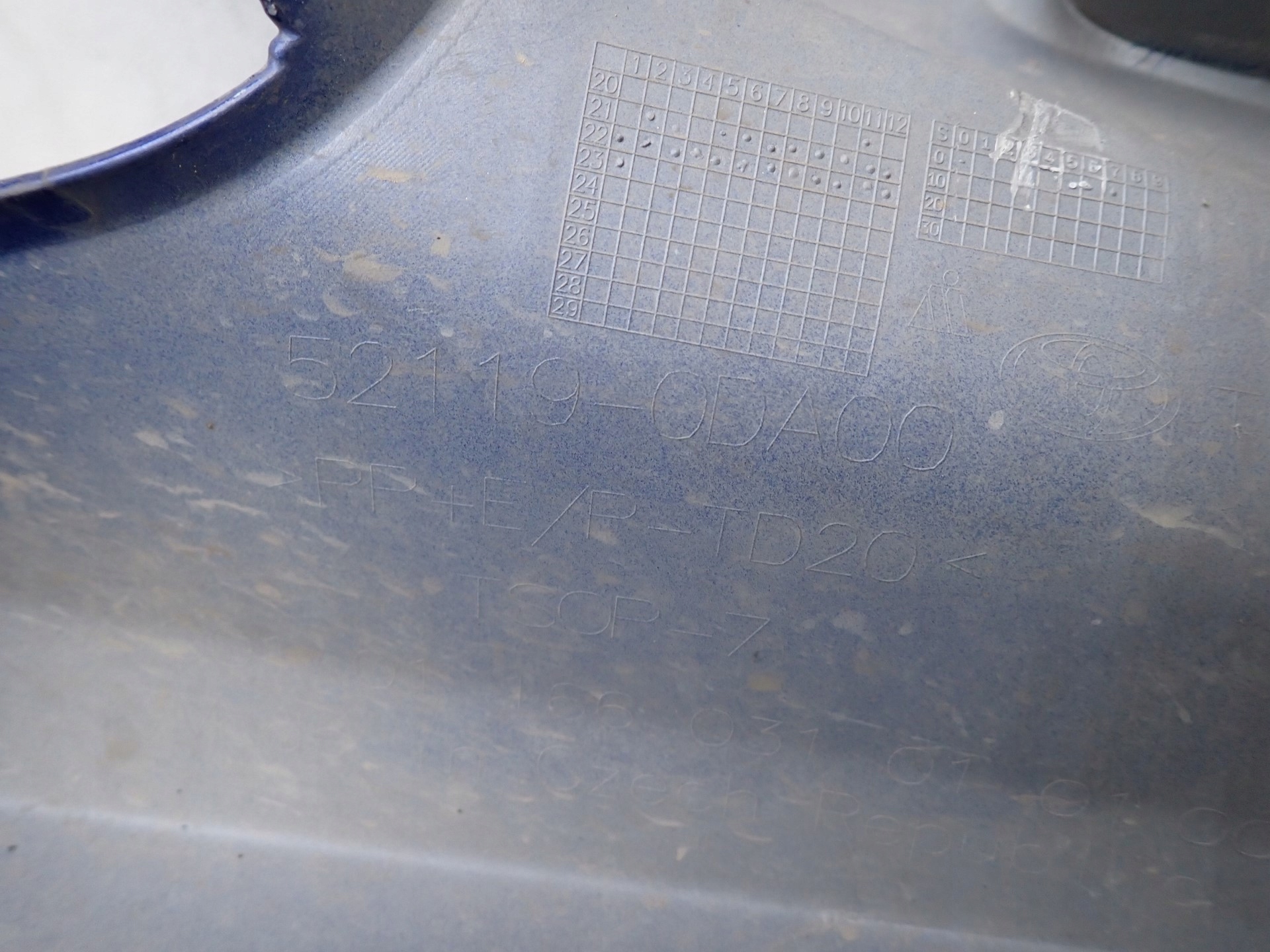 bumper front front TOYOTA YARIS 4 IV P21 2020