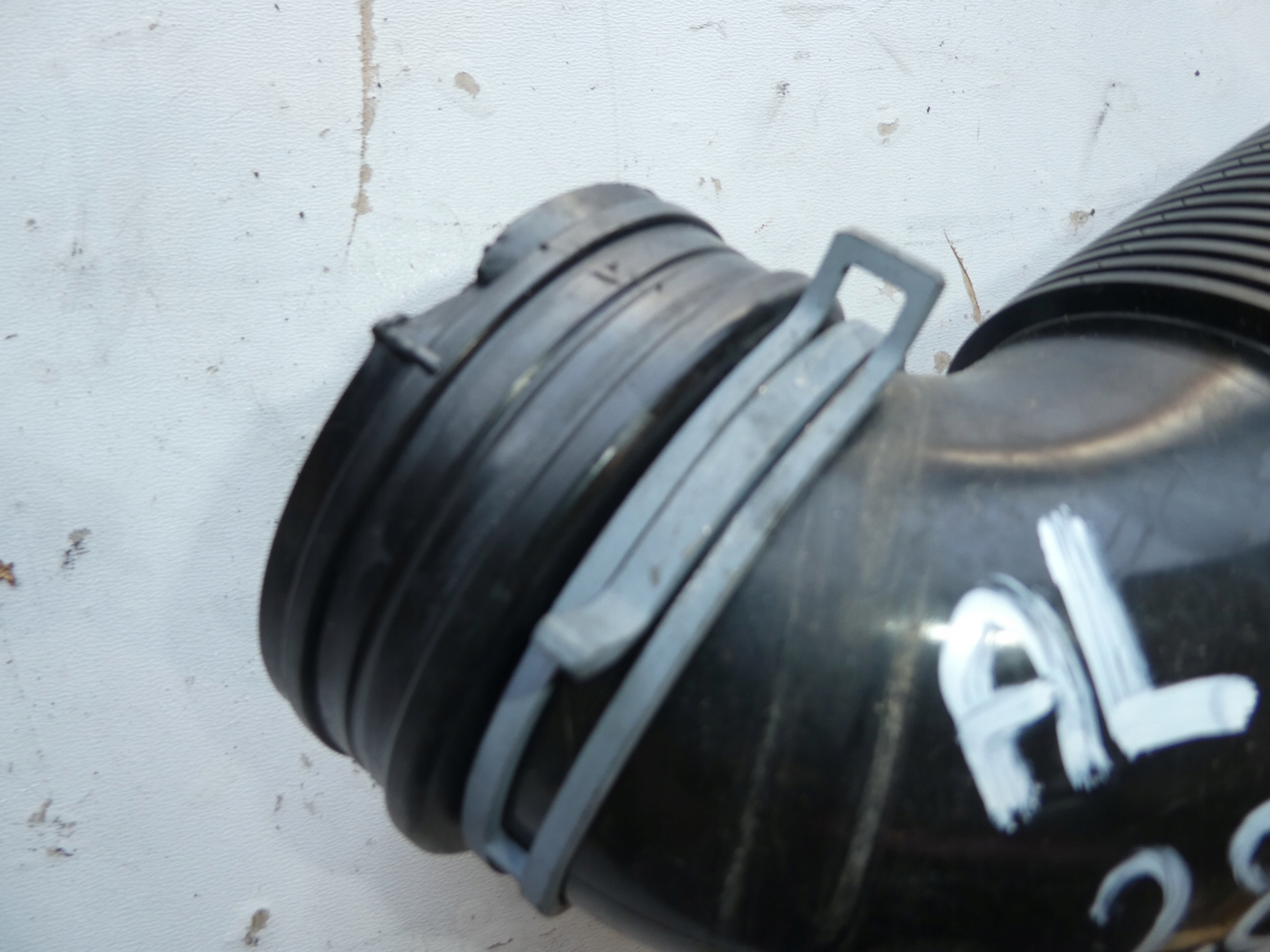 TIGUAN 5N0 SCHLAUCH LUFT 2.0TDI 5N0129858