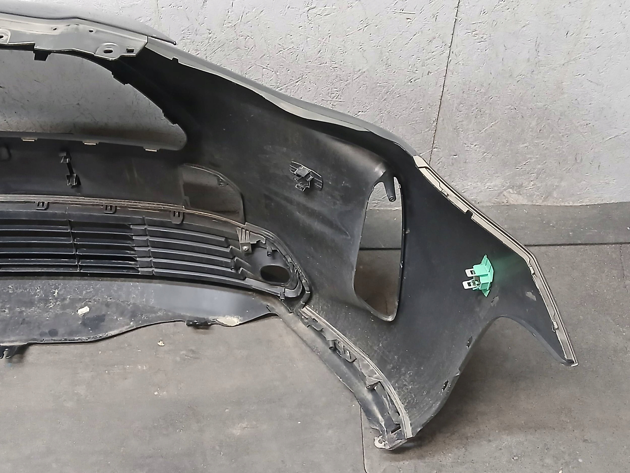 bumper front TOYOTA YARIS CROSS