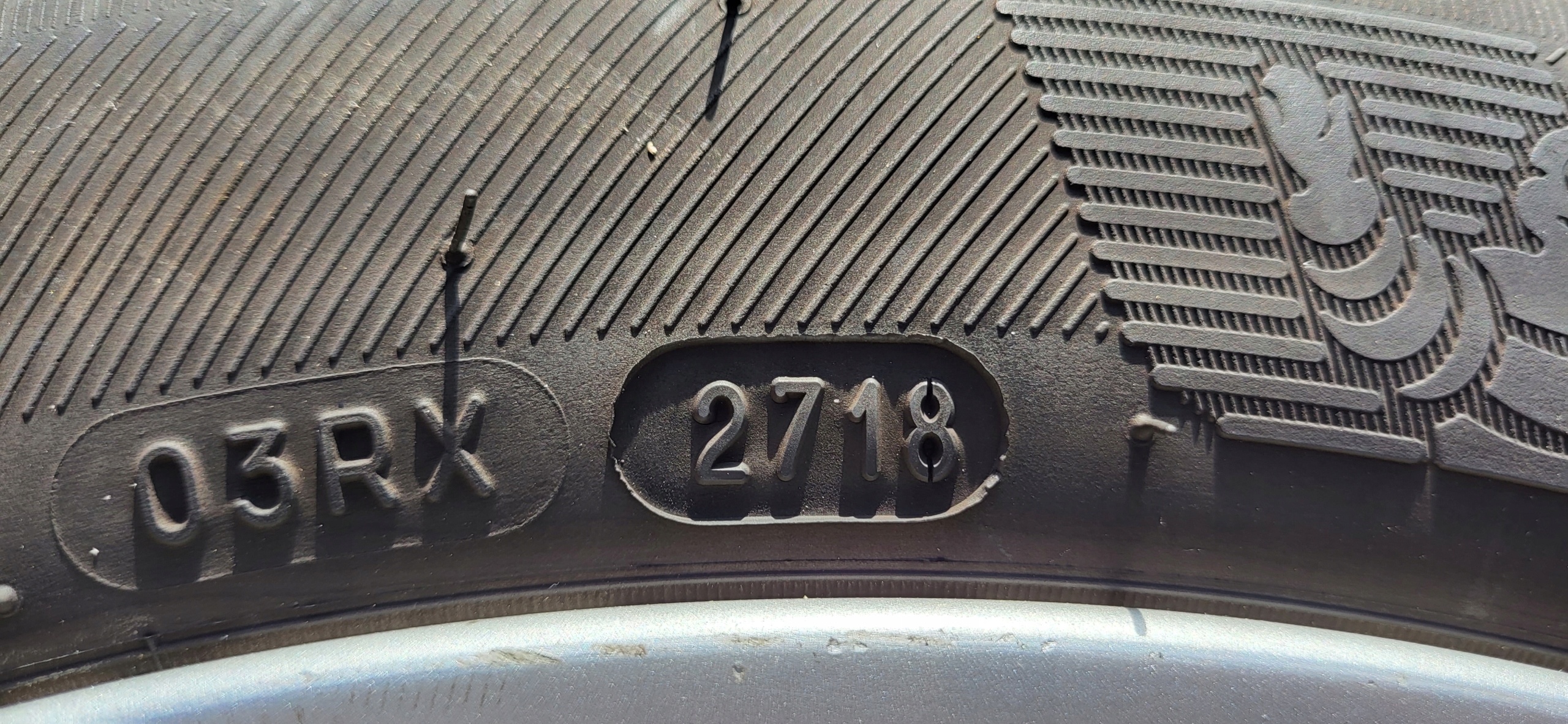 FELGI ALUMINIOWE Z OPONAMI CROMODORA RUOTE 15^ Rodzaj opon Letnie