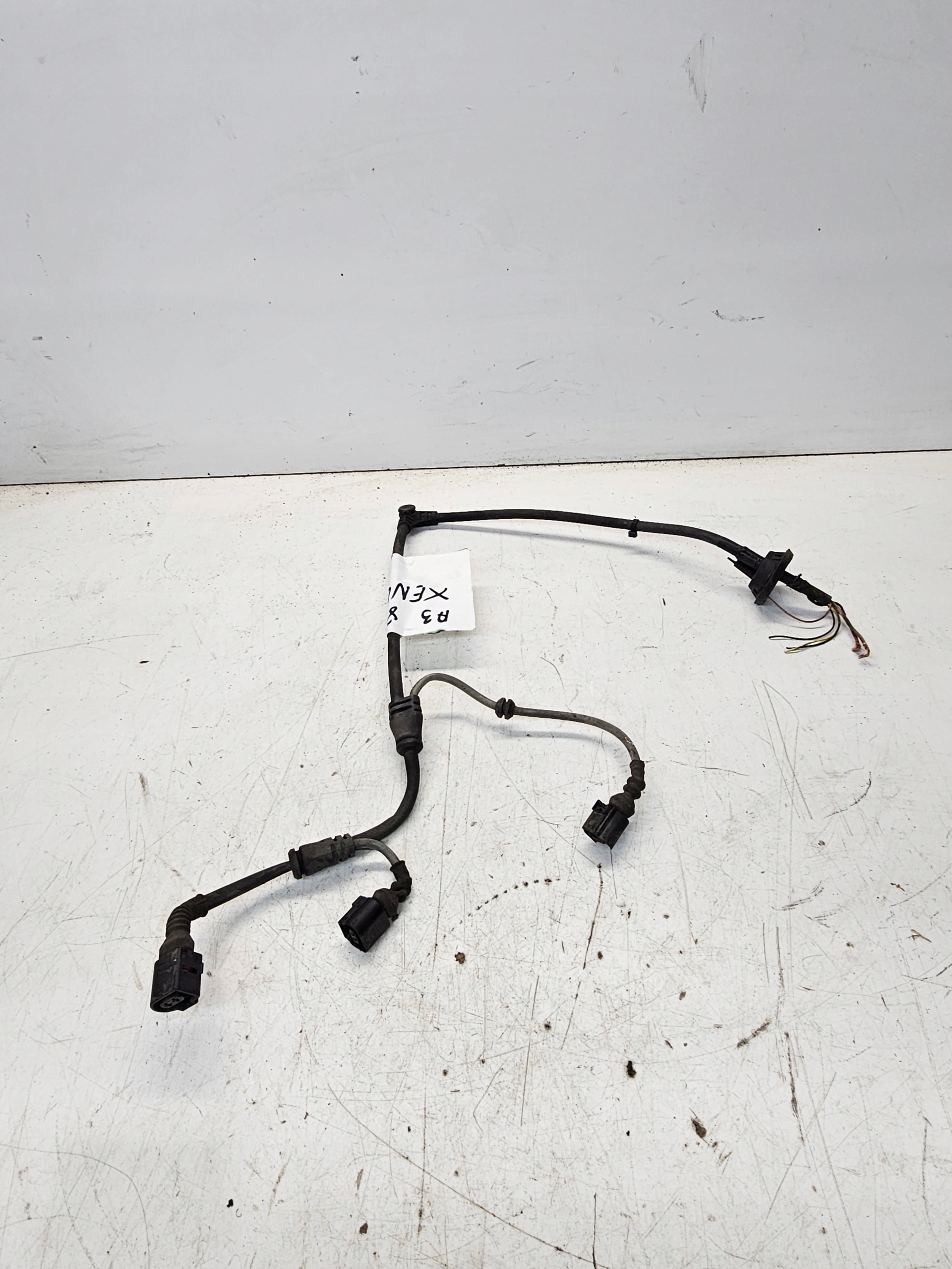 bundle of a caliper ABS rear part below XENON AUDI A3 8V VW