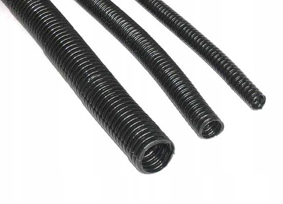 

peszel czarny 24/19mm rozcięty 1m