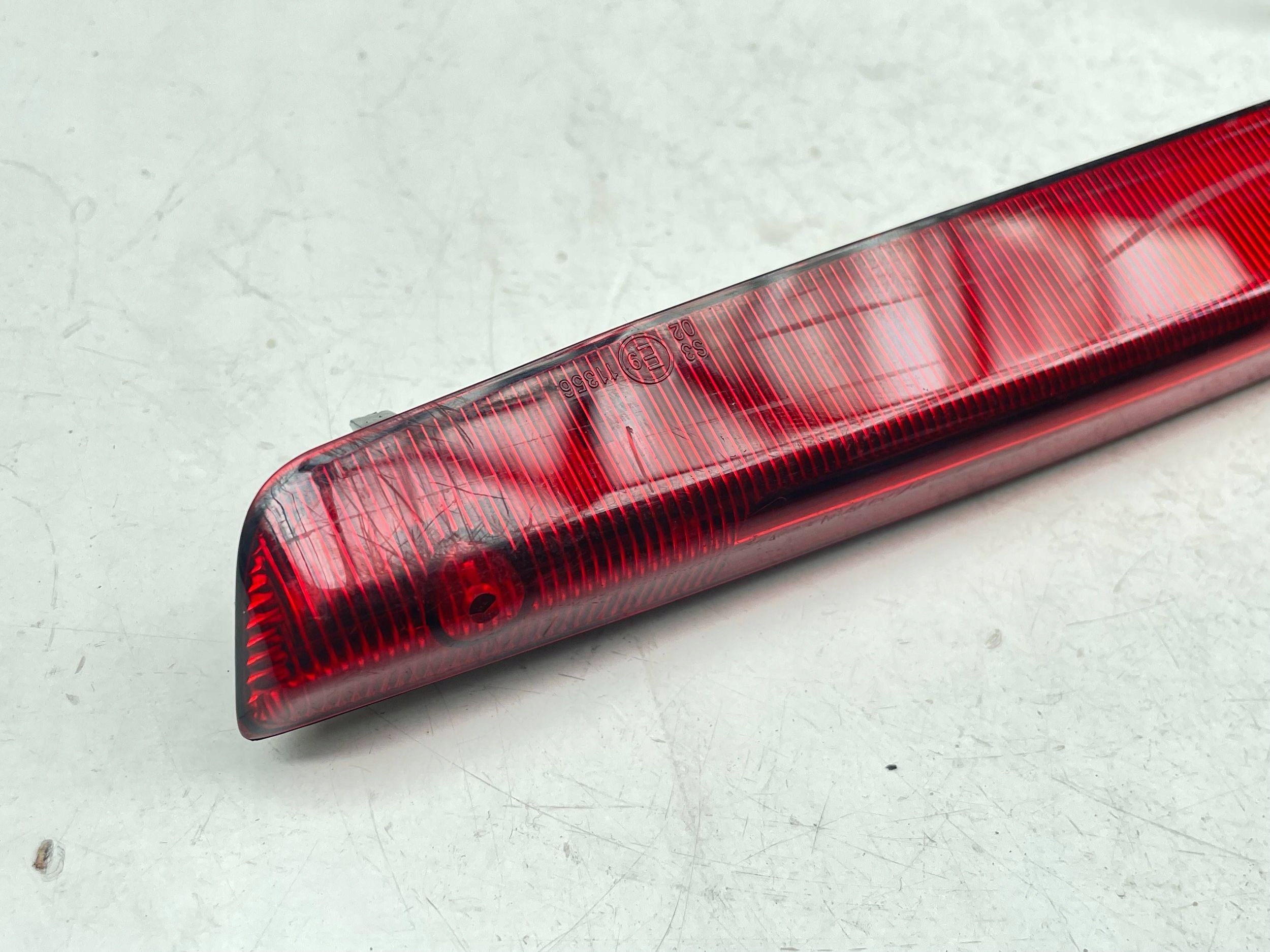 Seat Arona Trzecie light stop stopu 6F9945097B !J