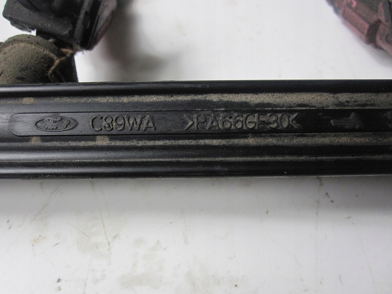 топливная рейка FORD KA 1.3 00R
