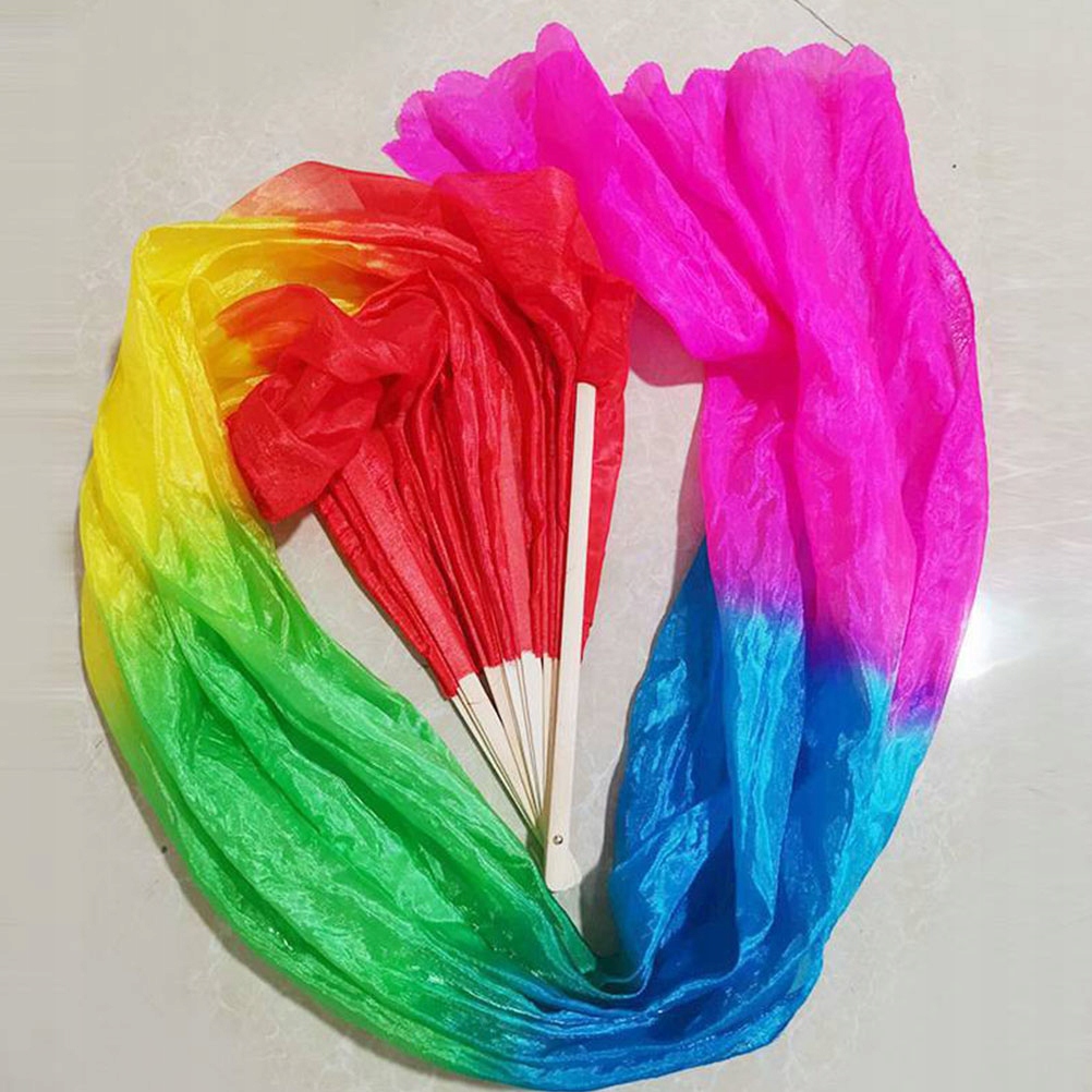 SKŁADANY JEDWABNY SZAL Z FLAGA FANÓW Funkcje inne