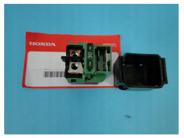 Przekaznik rozrusznika HONDA CB 600 F HORNET 04 10 Part number HONDA 35860 KGB 6100