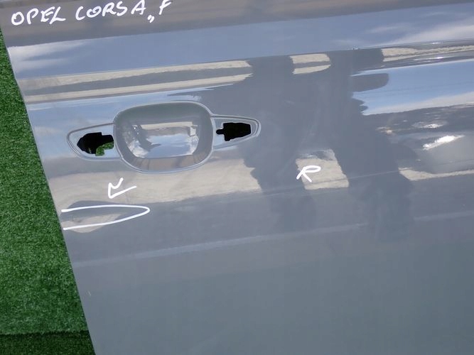 OPEL CORSA F dveře pravé přední předek