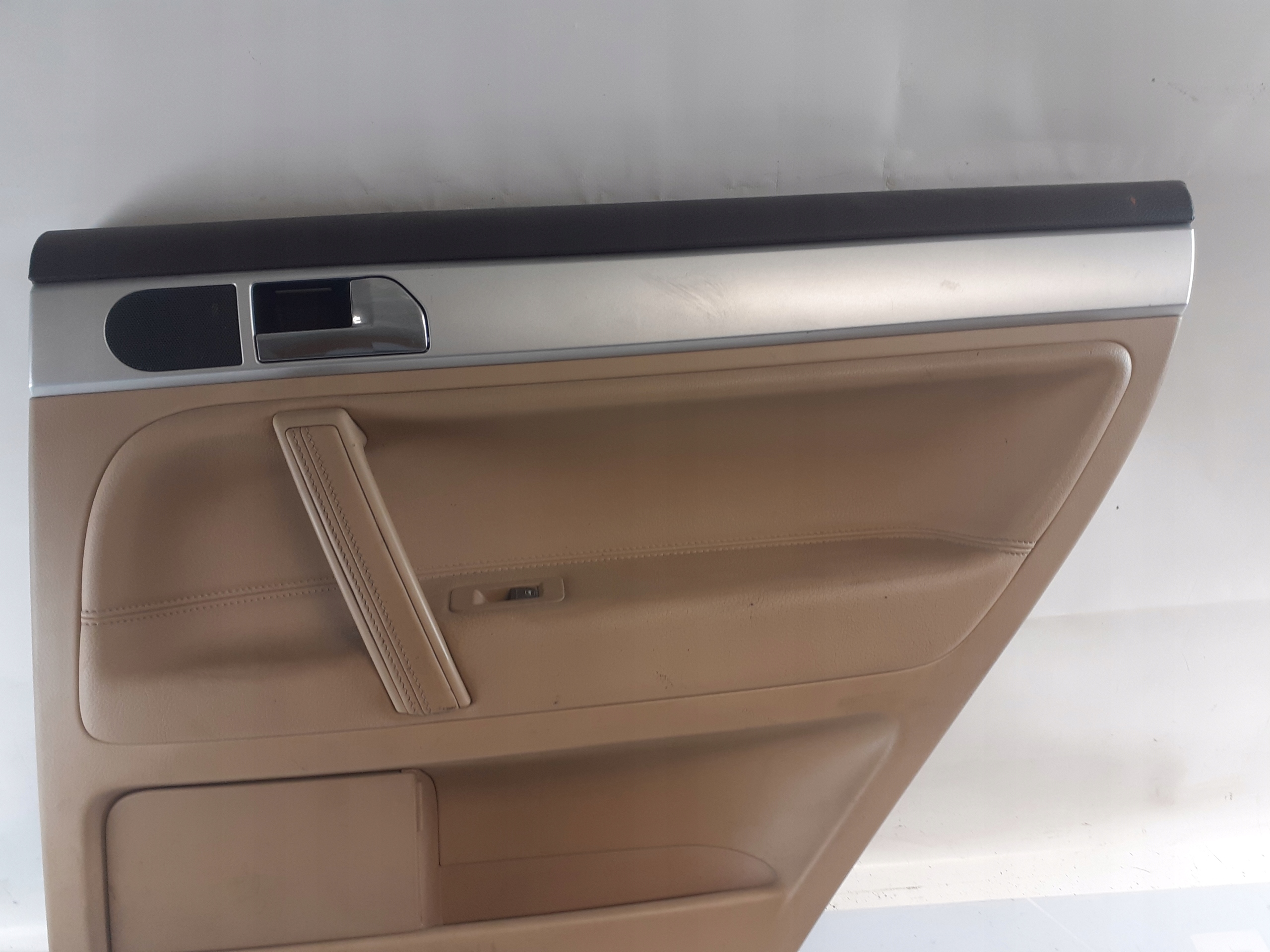 VW TOUAREG 7L side door right rear part