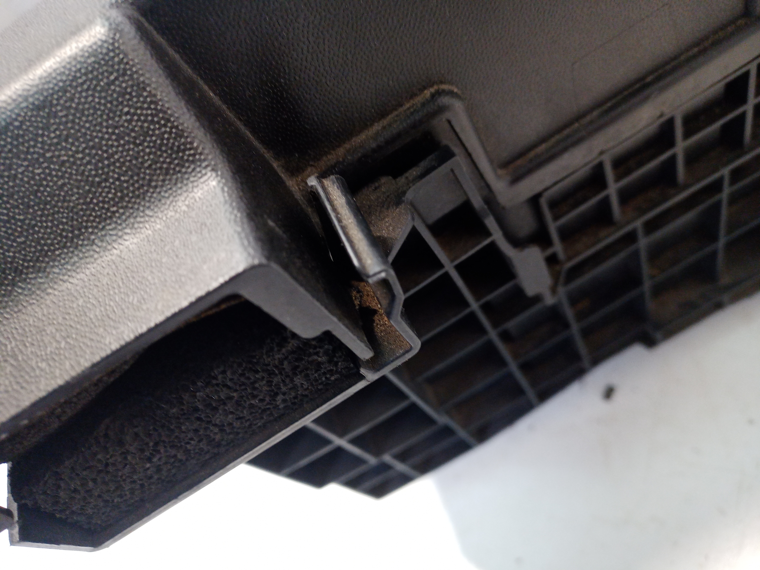 PODSTAWA OBUDOWA AKUMULATORA RENAULT MEGANE IV Producent części Renault OE