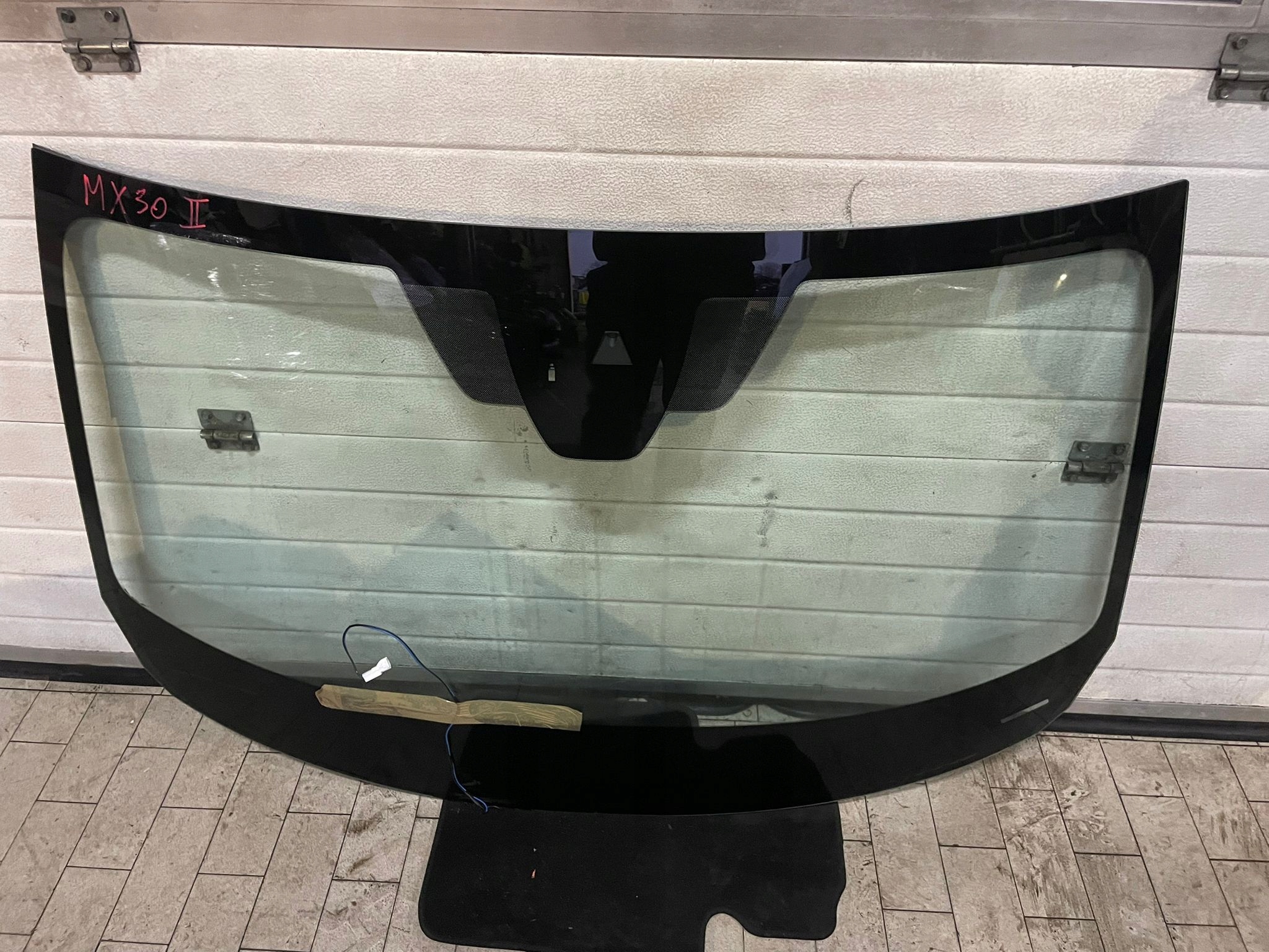 window front iron MAZDA MX30 MX-30 GRZANA