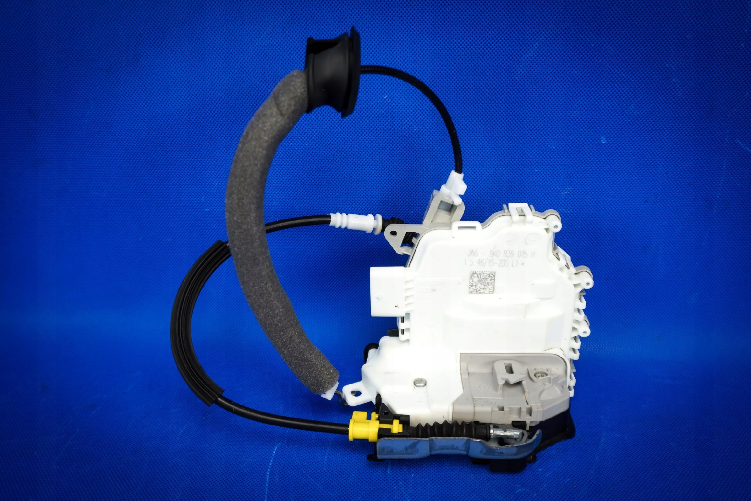 lock door left rear part Audi A3 8V A4 A5 8K0839015H
