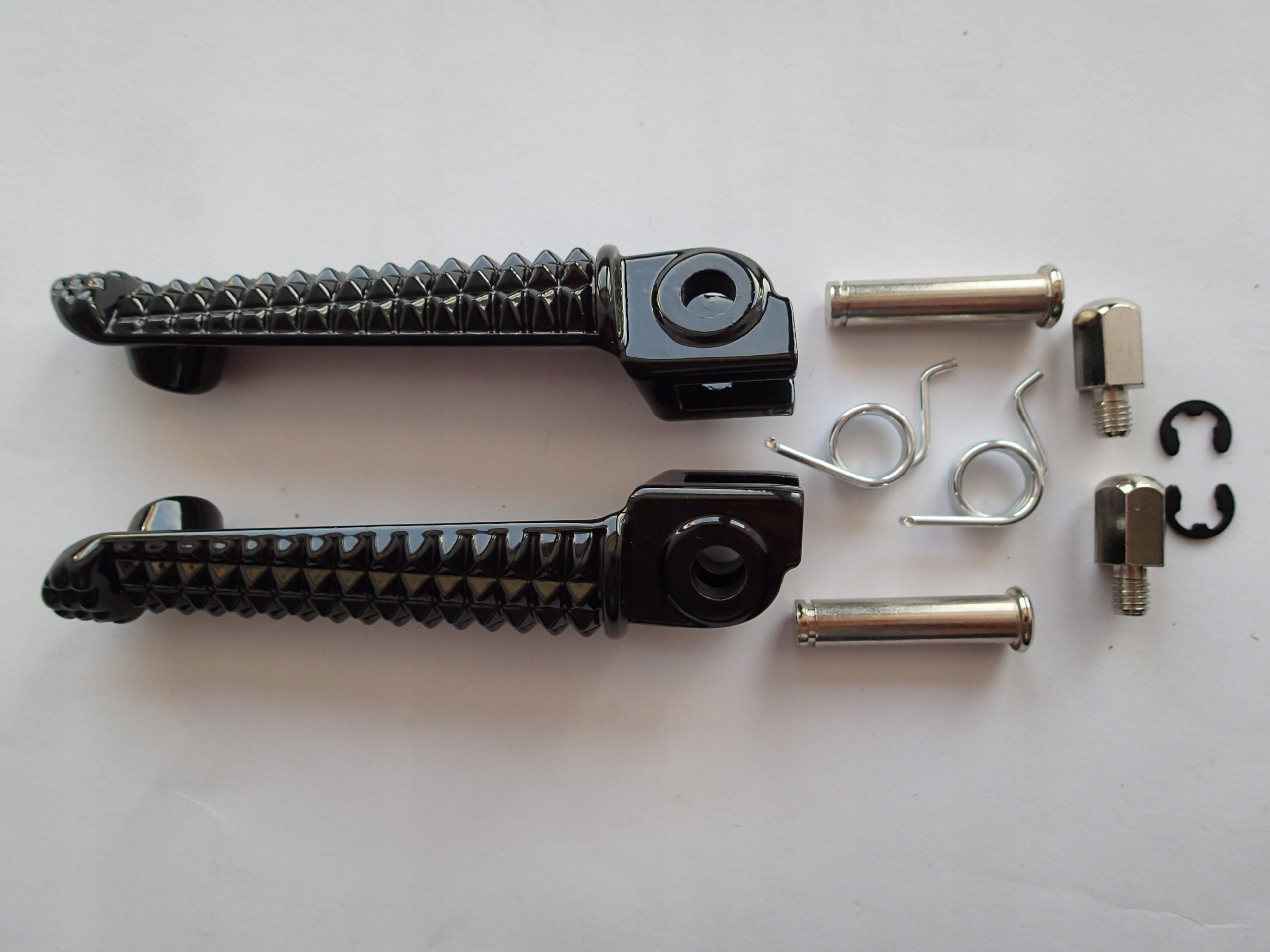 PODNÓŻKI przód czarne Yamaha YZF R6 R1 Producent inny