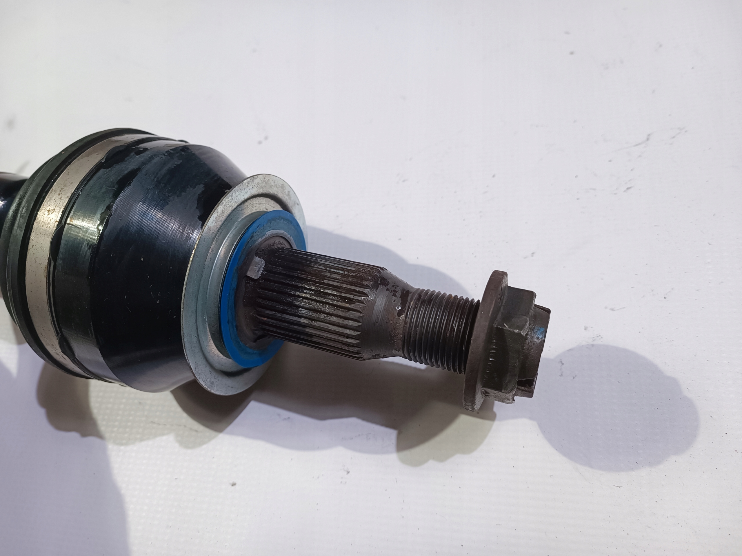 semi-axis left Chevrolet Camaro SS 6.2 2016