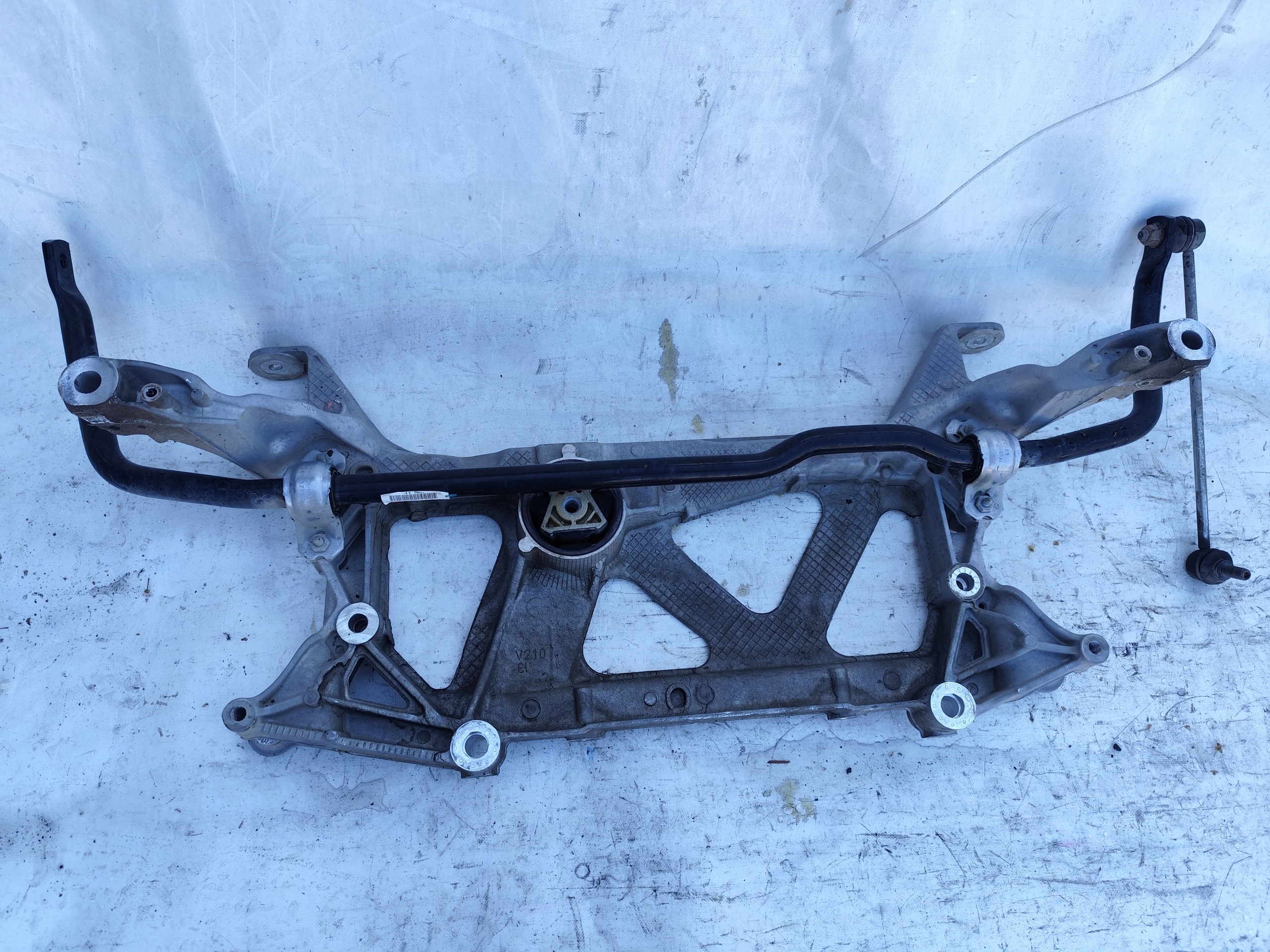 VW PASSAT B8 3G subframe axle beam