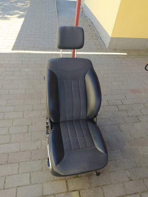 кресло правый передний MERCEDES ML W164