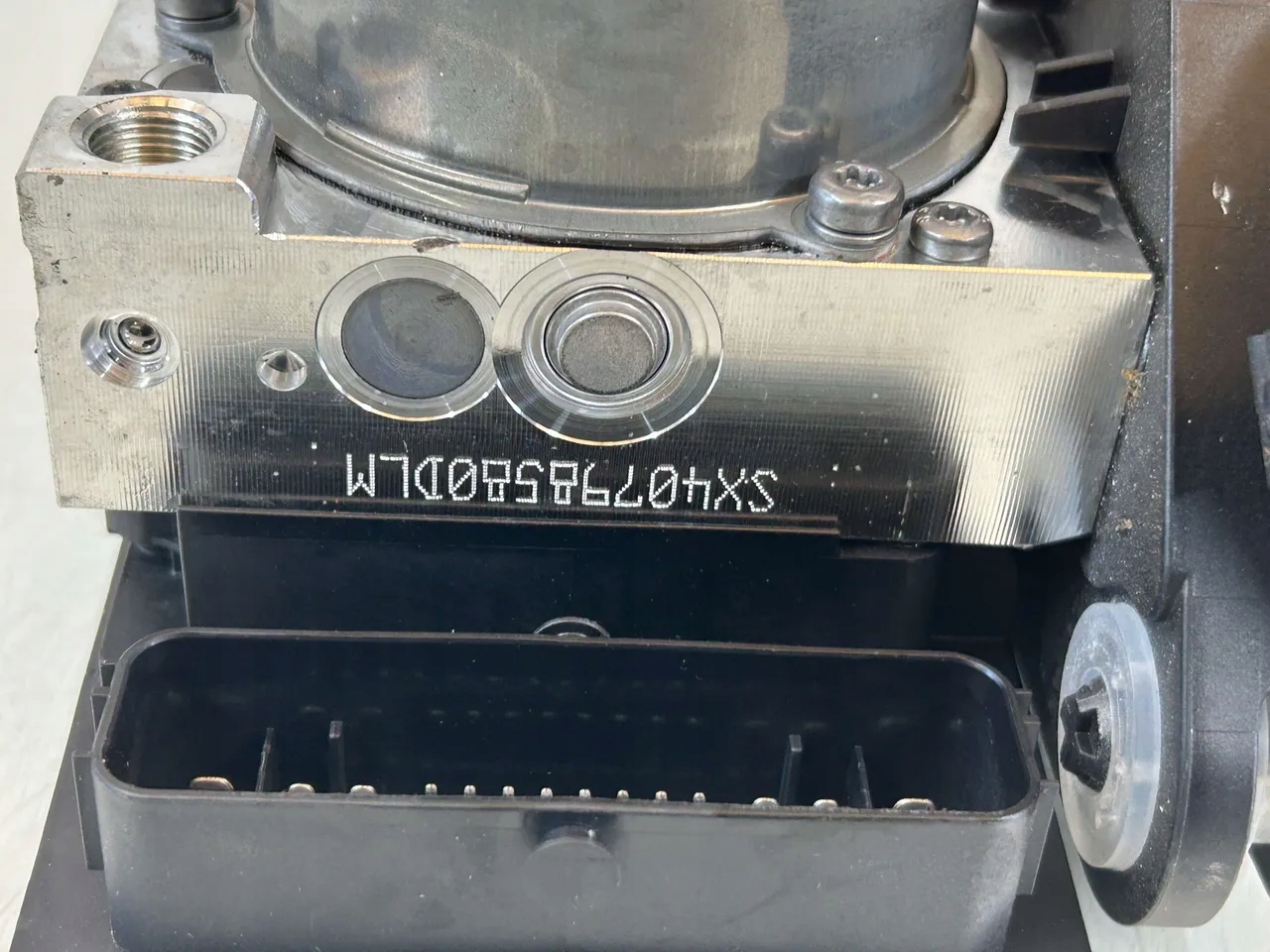 насос ABS SKODA ENYAQ 1EA614517BP