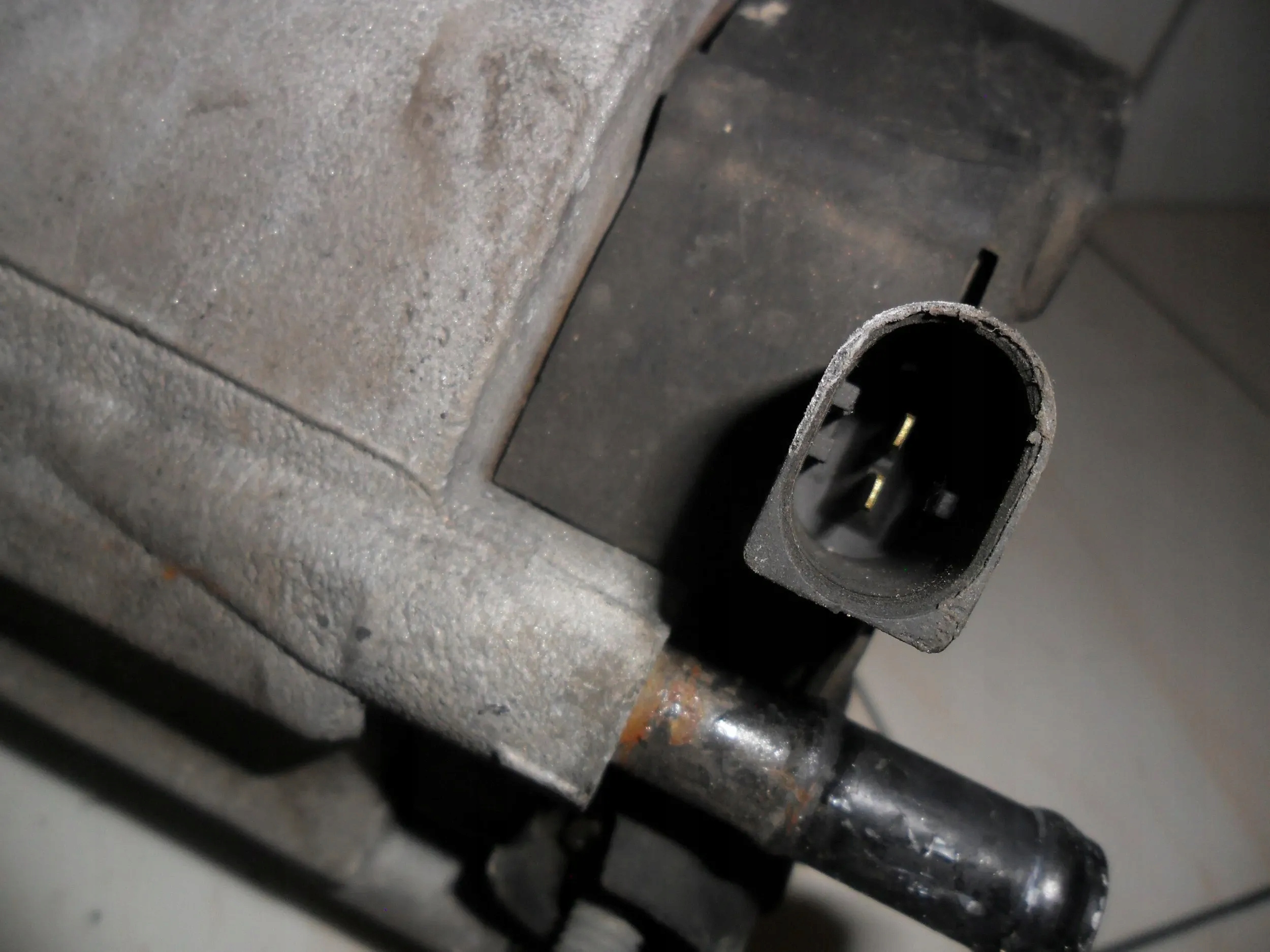 MB W168 A-KLASA 2001 1.7 CDI ALTERNATOR WODNY 2548702b Producent części Mercedes-Benz OE