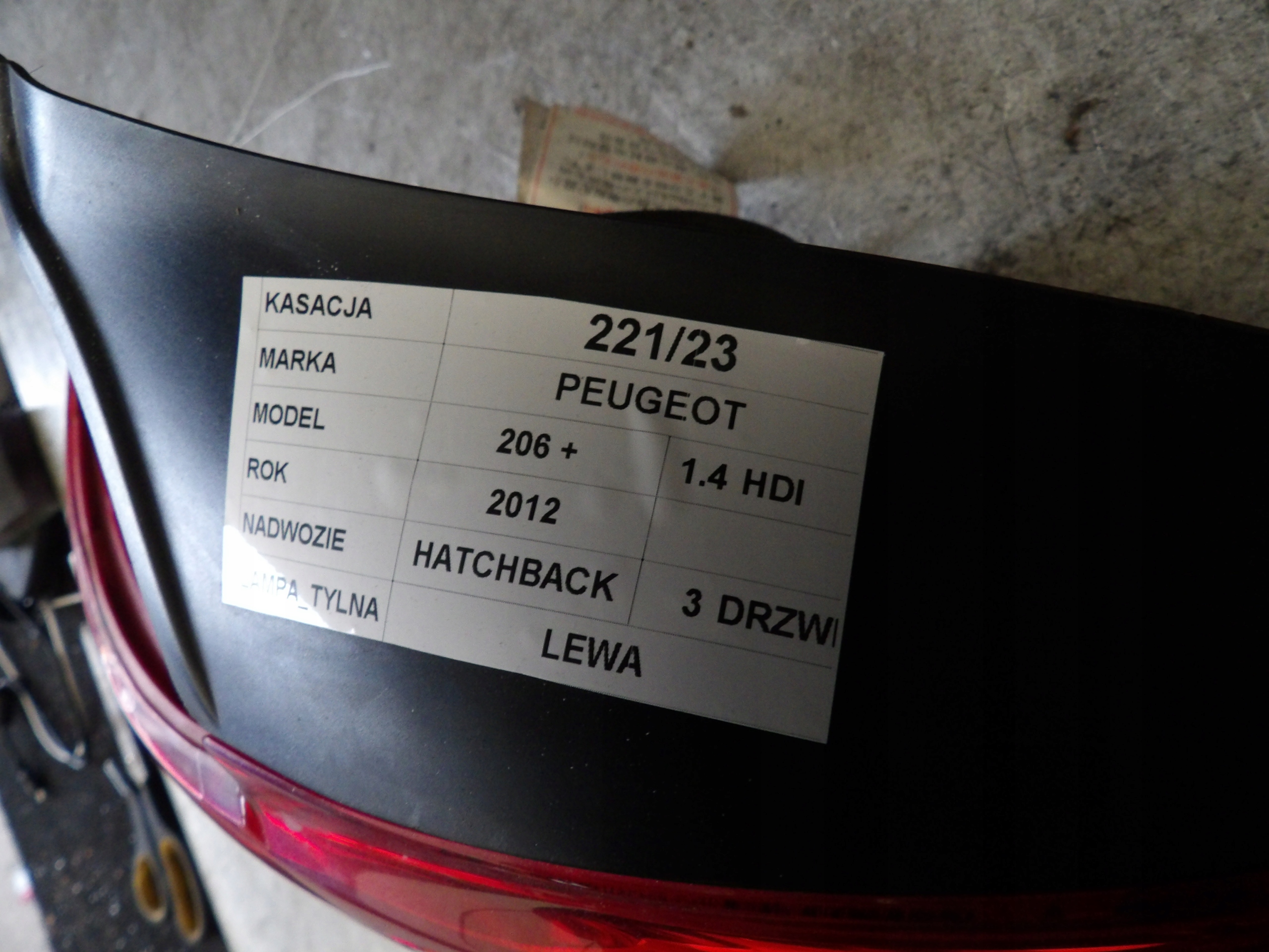 Peugeot 206+ plus light rear left 11-8058L