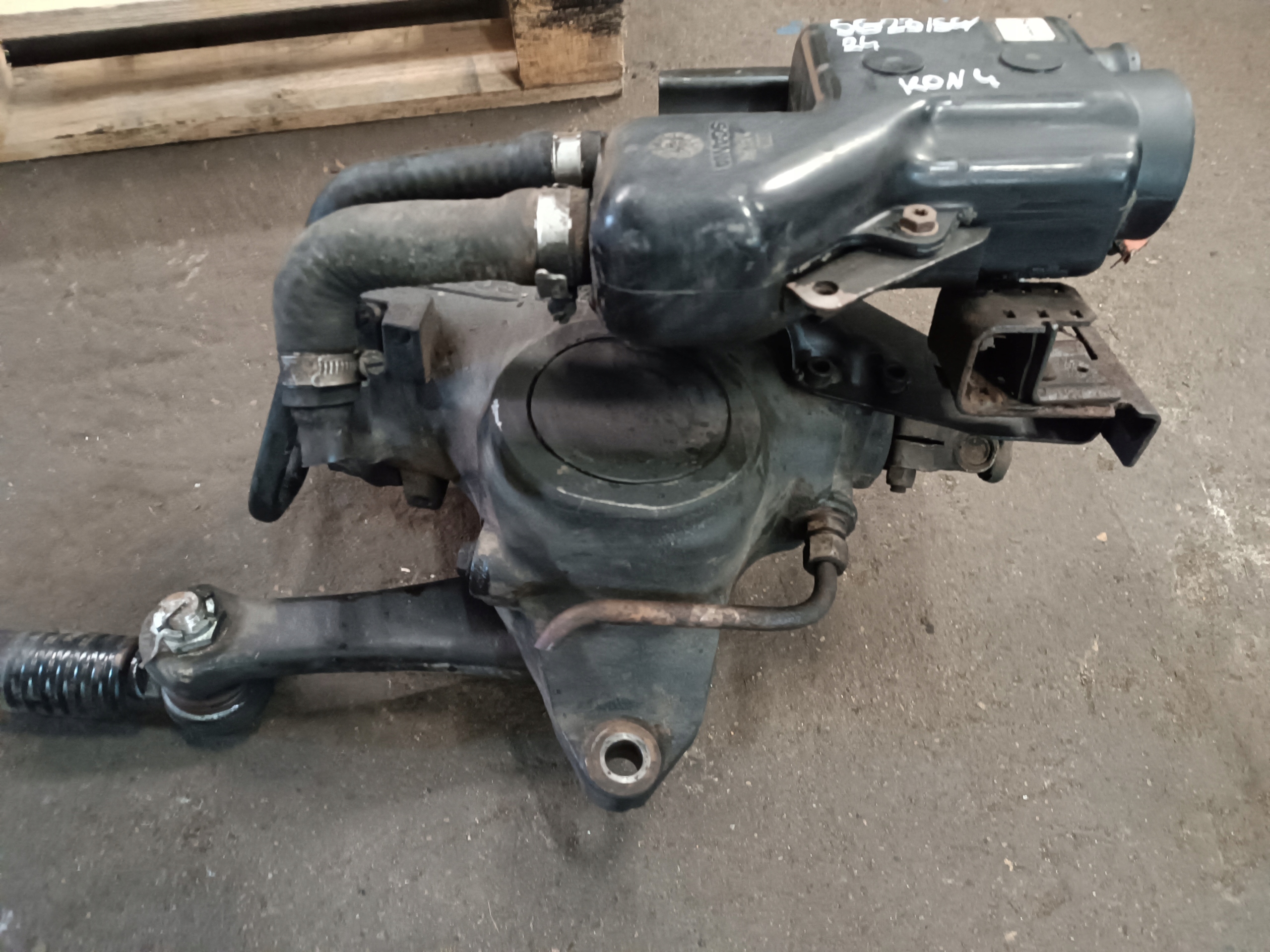 Boîter direction + Réservoir SCANIA 98359E4 01096