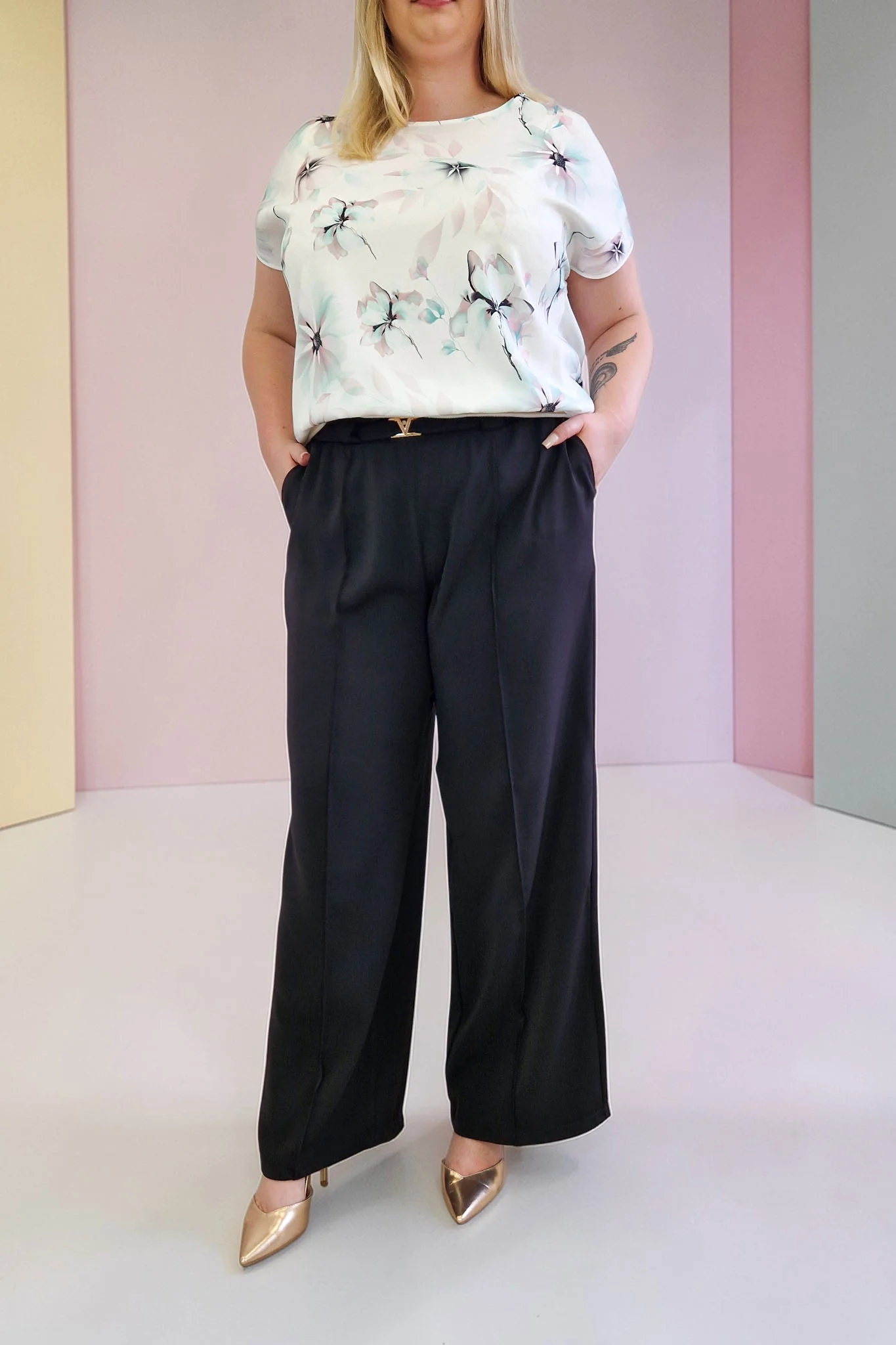 Elegantní dámské kalhoty s širokou nohavicí v barvě Kant Černé 40