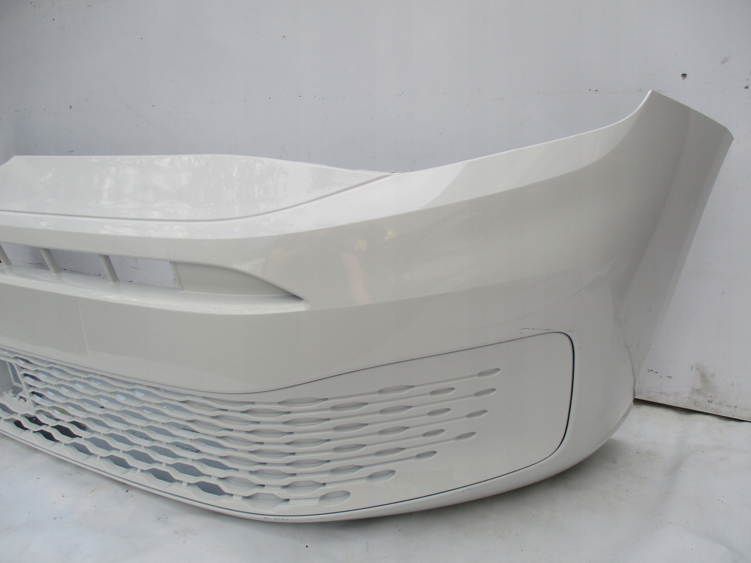 bumper front front VW Caddy V 2K7 807221A