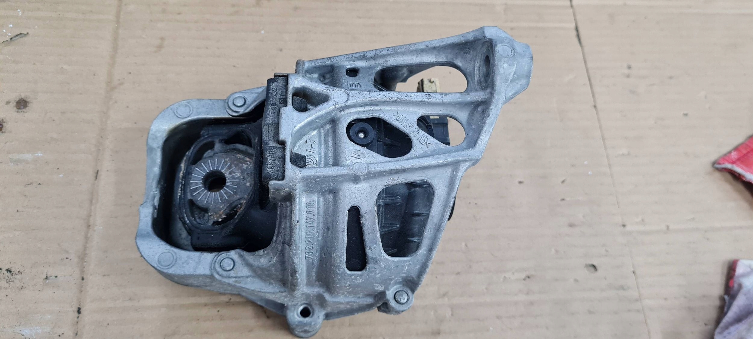 A5 8W engine mount left left front 2.0 TFSI 4M0199371FC A4 B9 8W