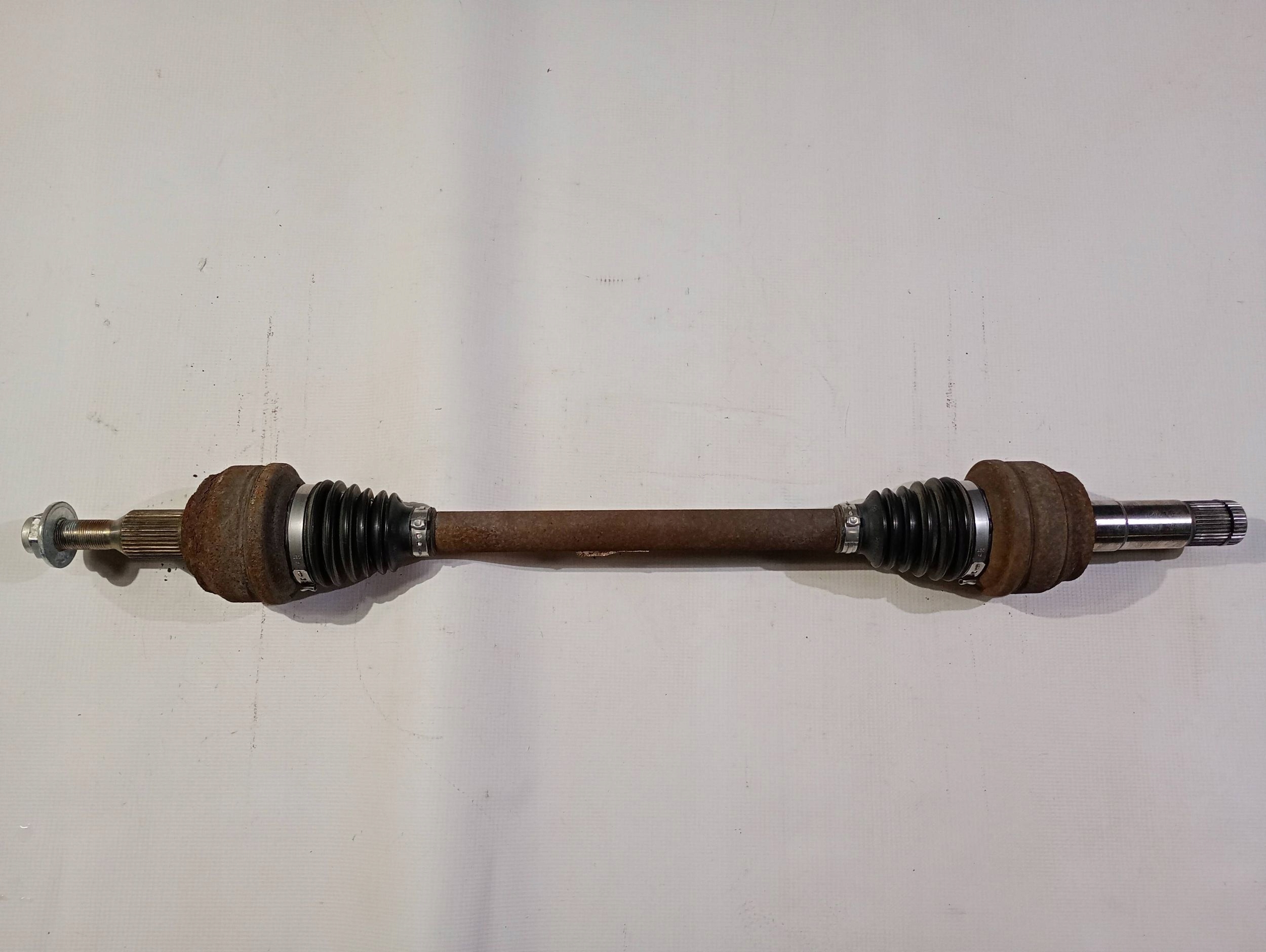 semi-axis left rear part rear left Ford Explorer VI 3.0 ST 2020