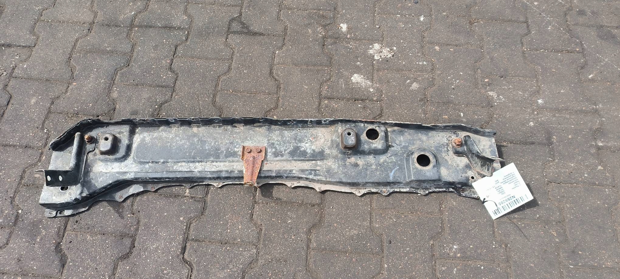 Support plaque NISSAN NV 200