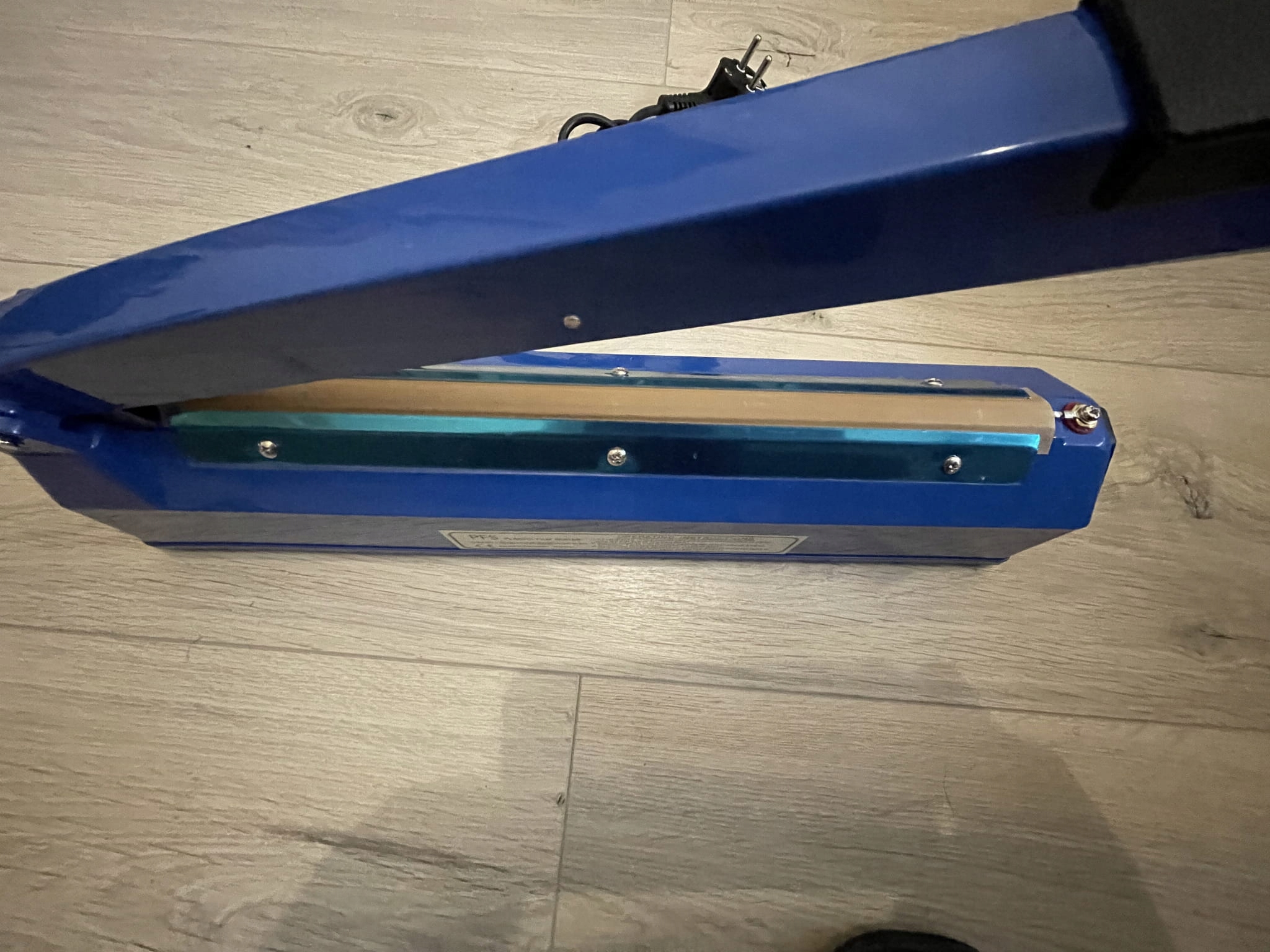 Zgrzewarka ręczna 300 Maksymalna moc 600 W