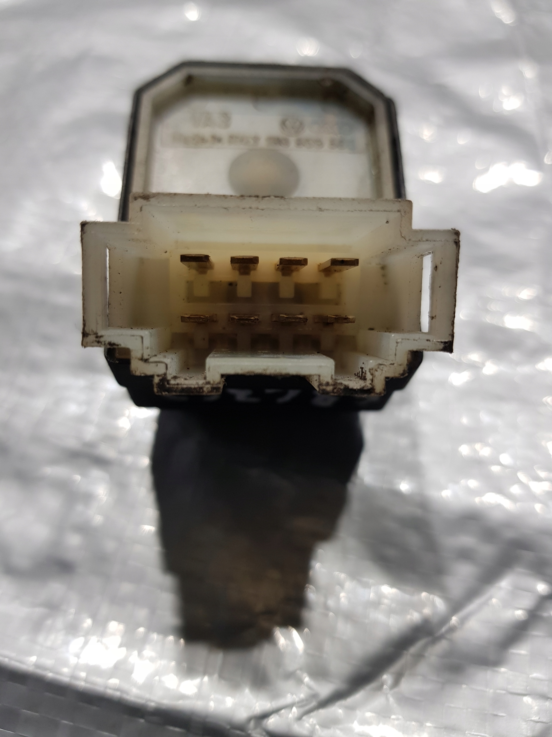 1H0959565 switch luterek VW GOLF III