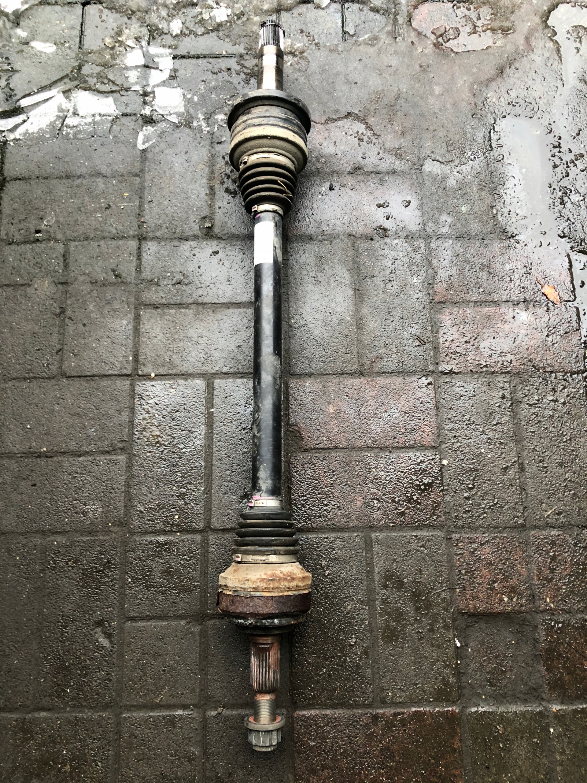 VW TOUAREG 3tdi ПЫВВЫСЬ ЗАДНЯ LEWAp0501201e