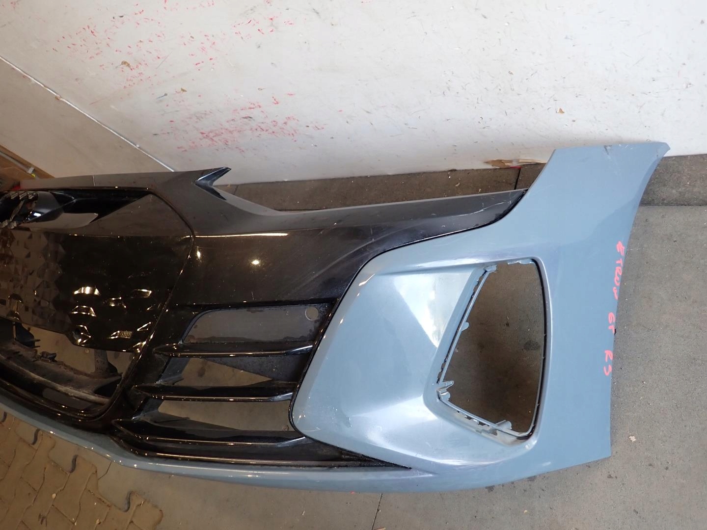 bumper front front AUDI GT RS E-TRON 2021- 4J3807221