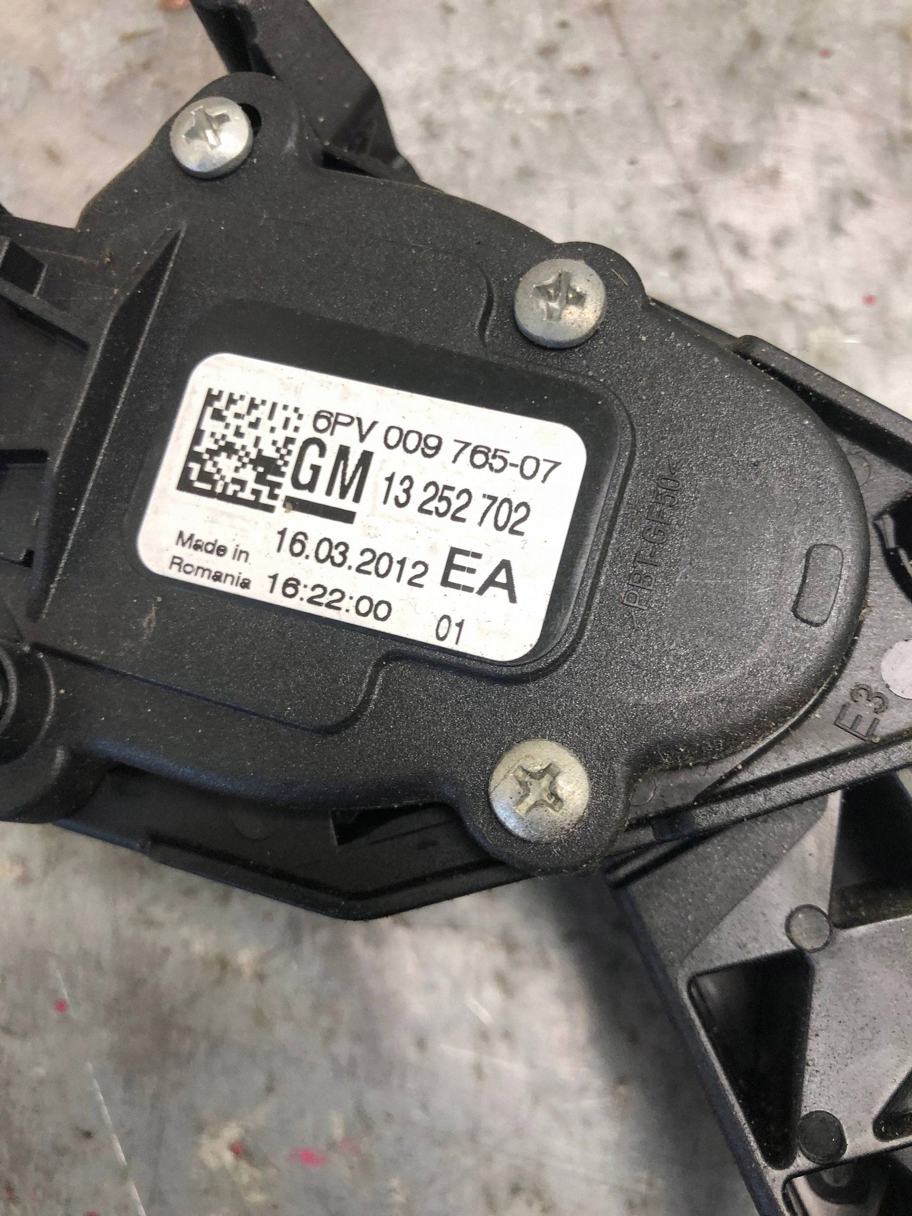 pedale pedaliera acceleratore OPEL ASTRA J 13252702