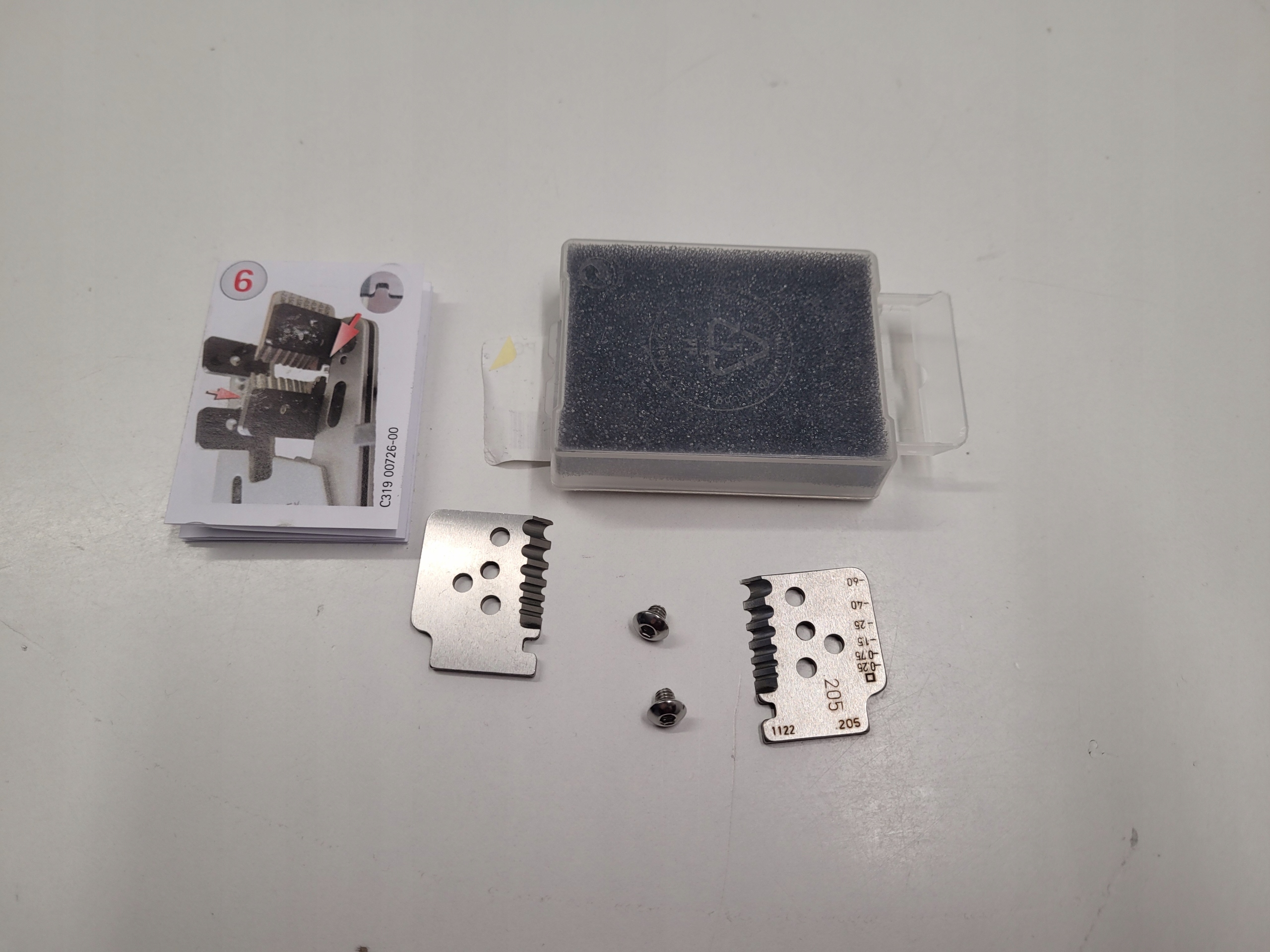 Knipex 12 19 06 1 zestaw zapasowych noży do 12 12 06 Marka Knipex