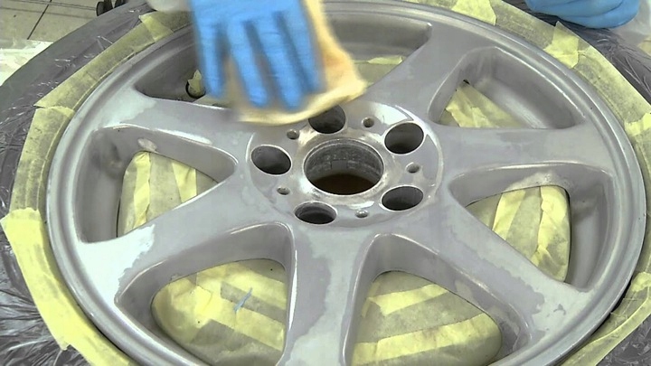 COLORMATIC SPECJALNY PODKŁAD NA ALUMINIUM DO FELG EAN (GTIN) 4048500190278