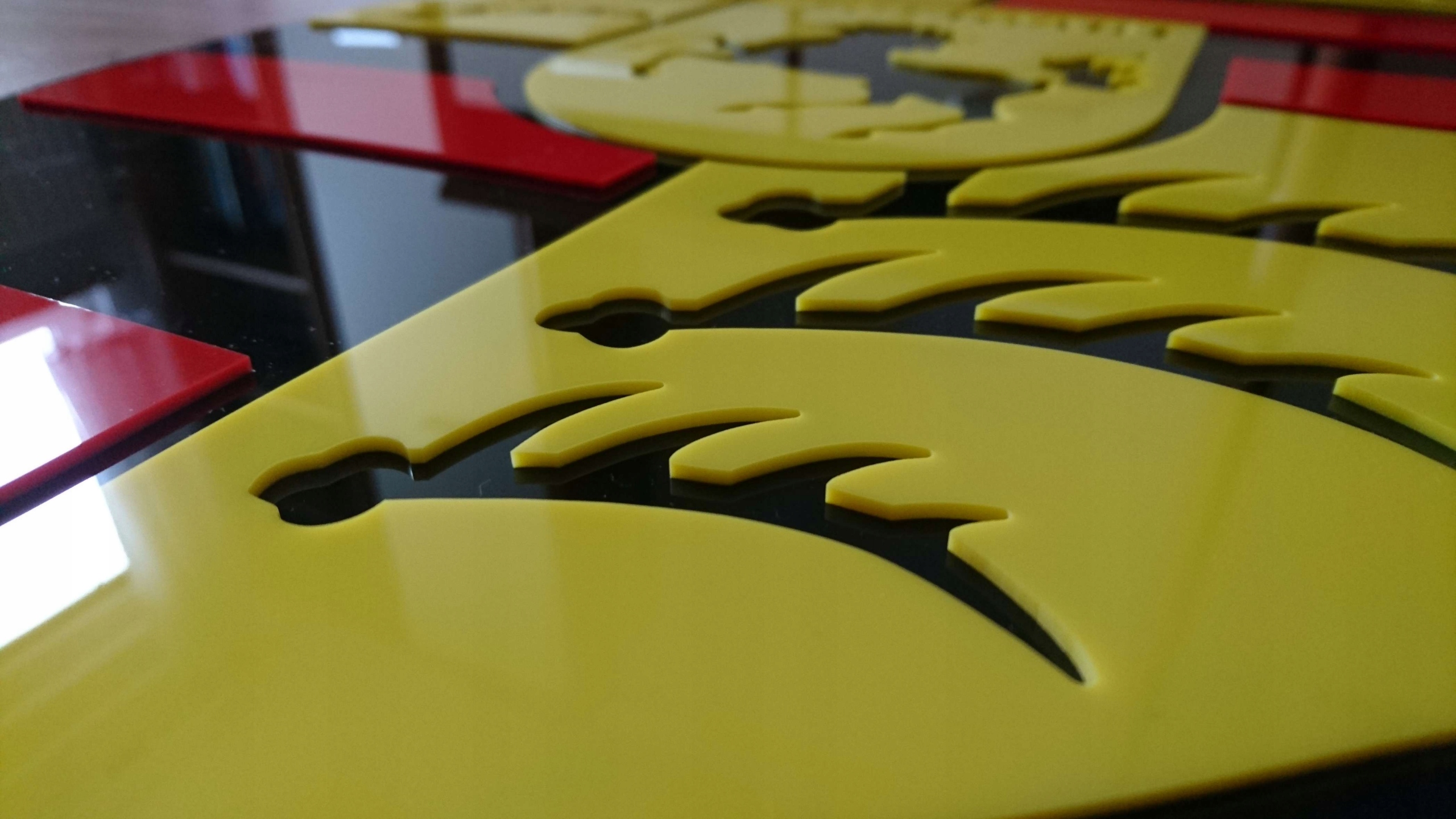 Logo PORSCHE 3D na ścianę prezent dla męża chłopaka do domu garażu Kod producenta Porsche