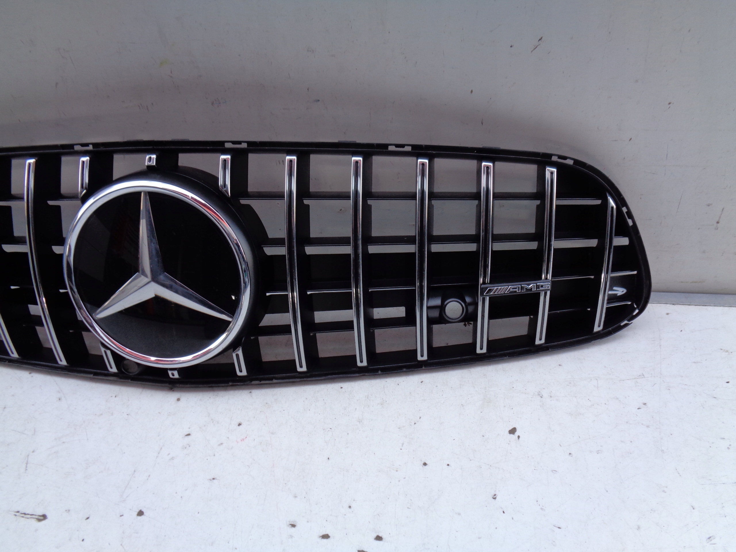ATRAPA GRILL MERCEDES GT AMG LIFT W190 PANAMERICANA Producent części Mercedes-Benz OE
