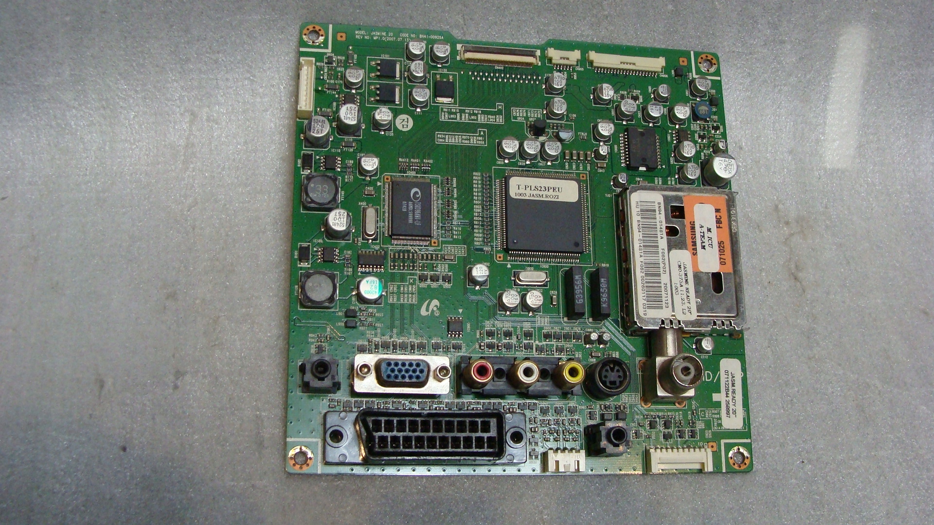 BN41-00925A SAMSUNG LE20S81B