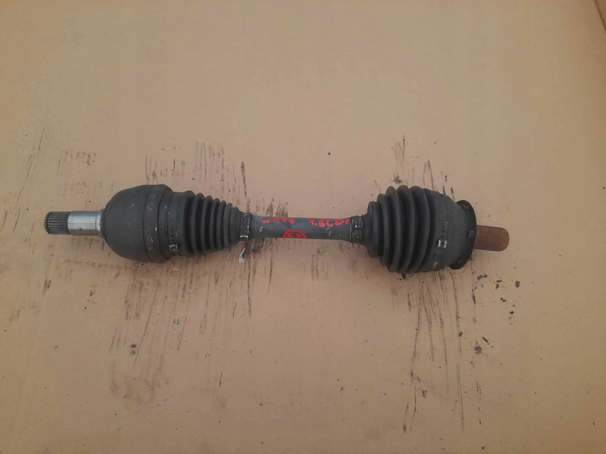 MERCEDES A KLASA W176 PÓŁOŚ 1.8 CDI