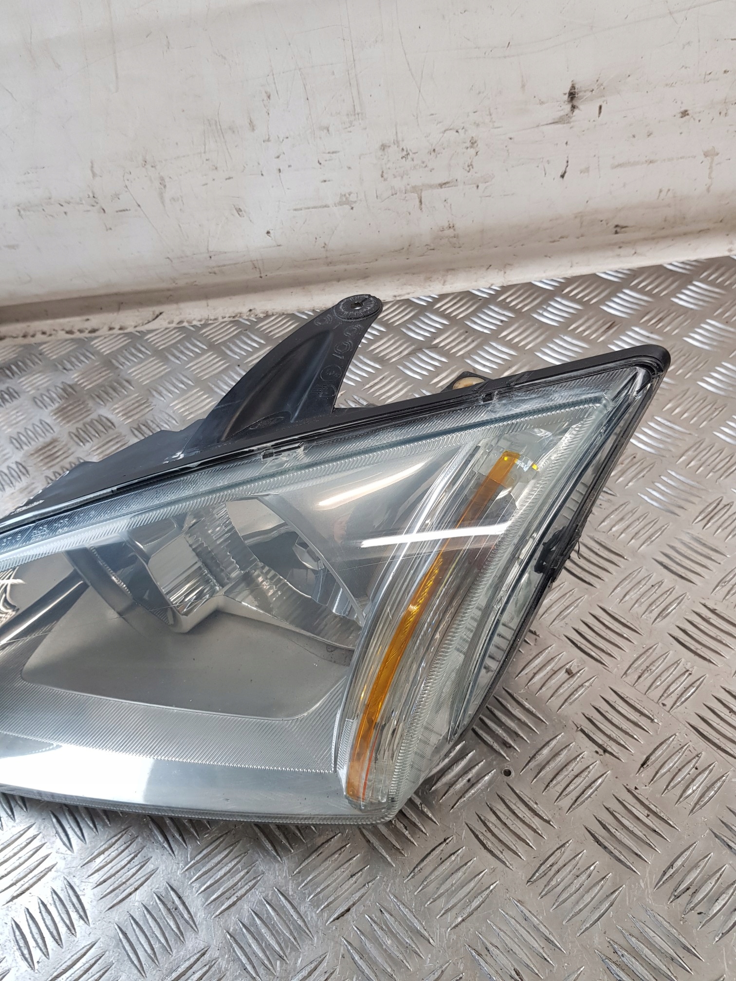 light left front 4M5113W030AD FORD C-MAX and 04R- EUROPA