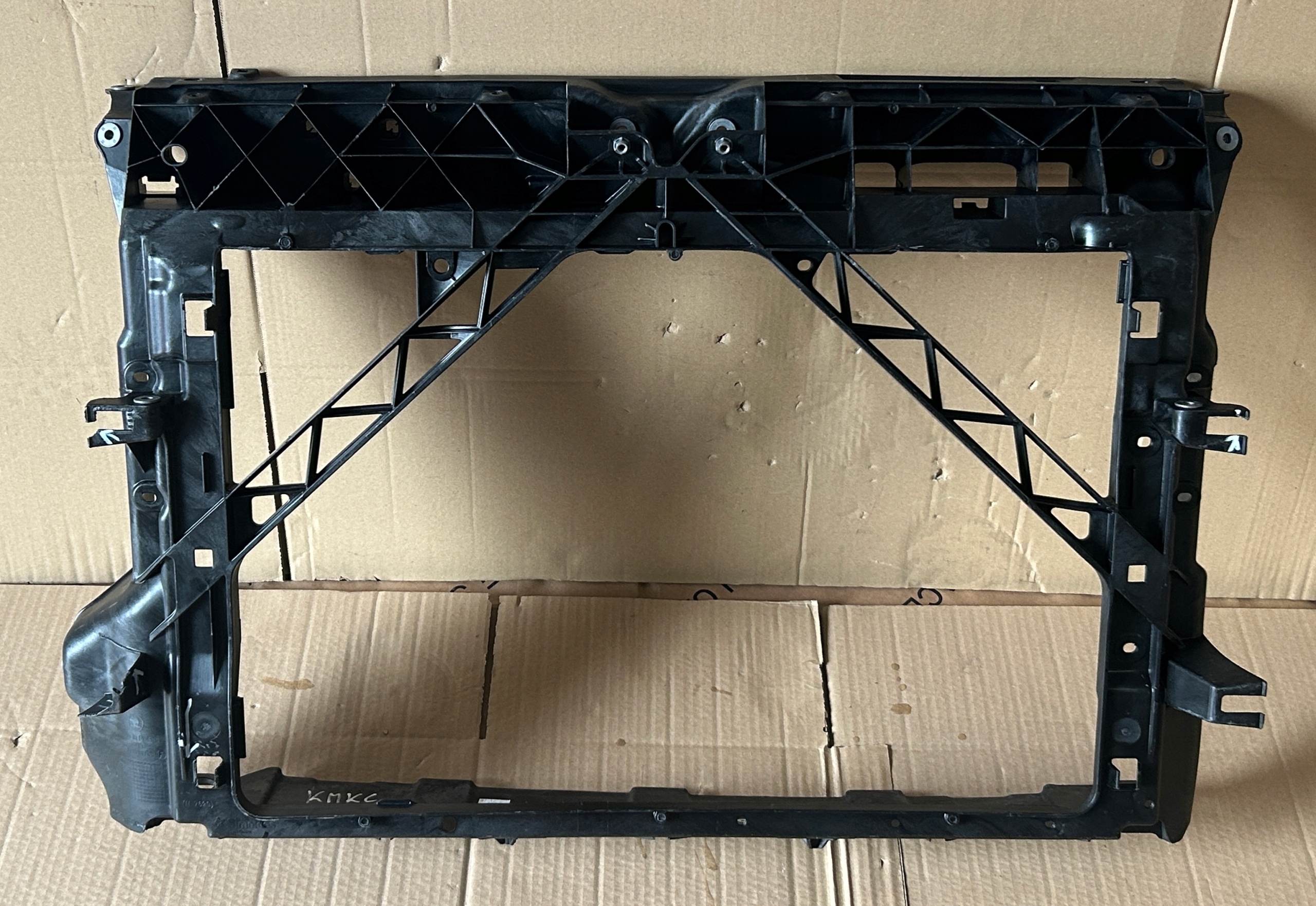 SKODA FABIA III 2014-2021 pillar iron support panel for radiators 6V0805588