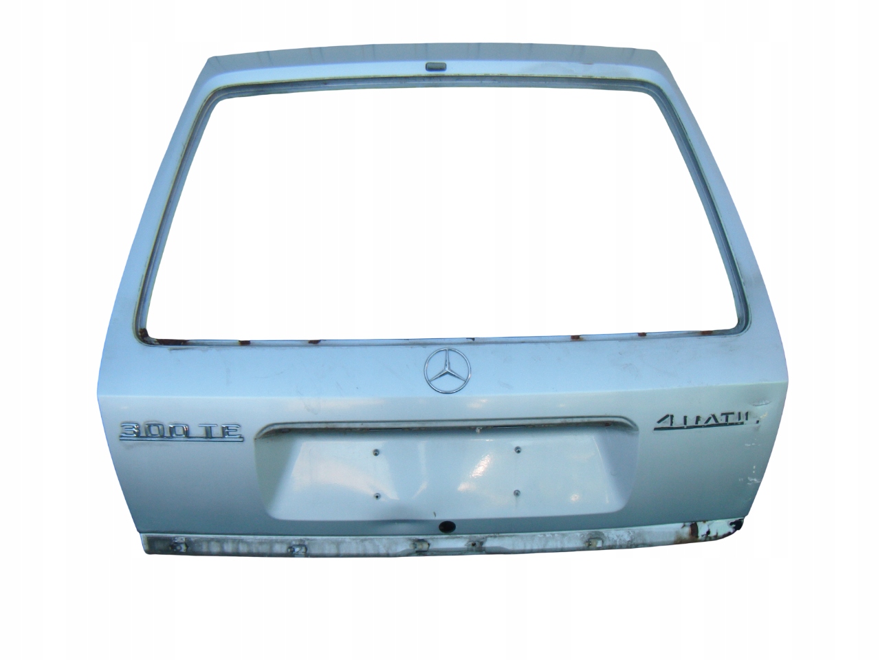 MERCEDES E W124 84- KOMBI KLAPA BAGAŻNIKA