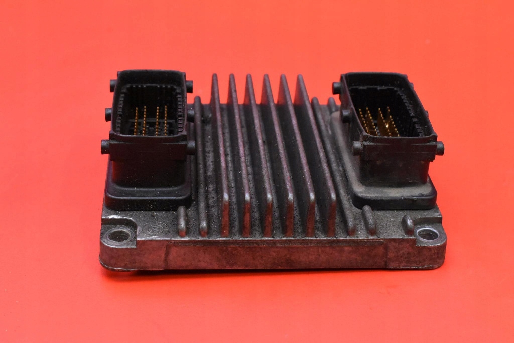 control unit computer of the engine 12212819 OPEL ASTRA 2 II G 1.7 DTI 75 KM 98-09